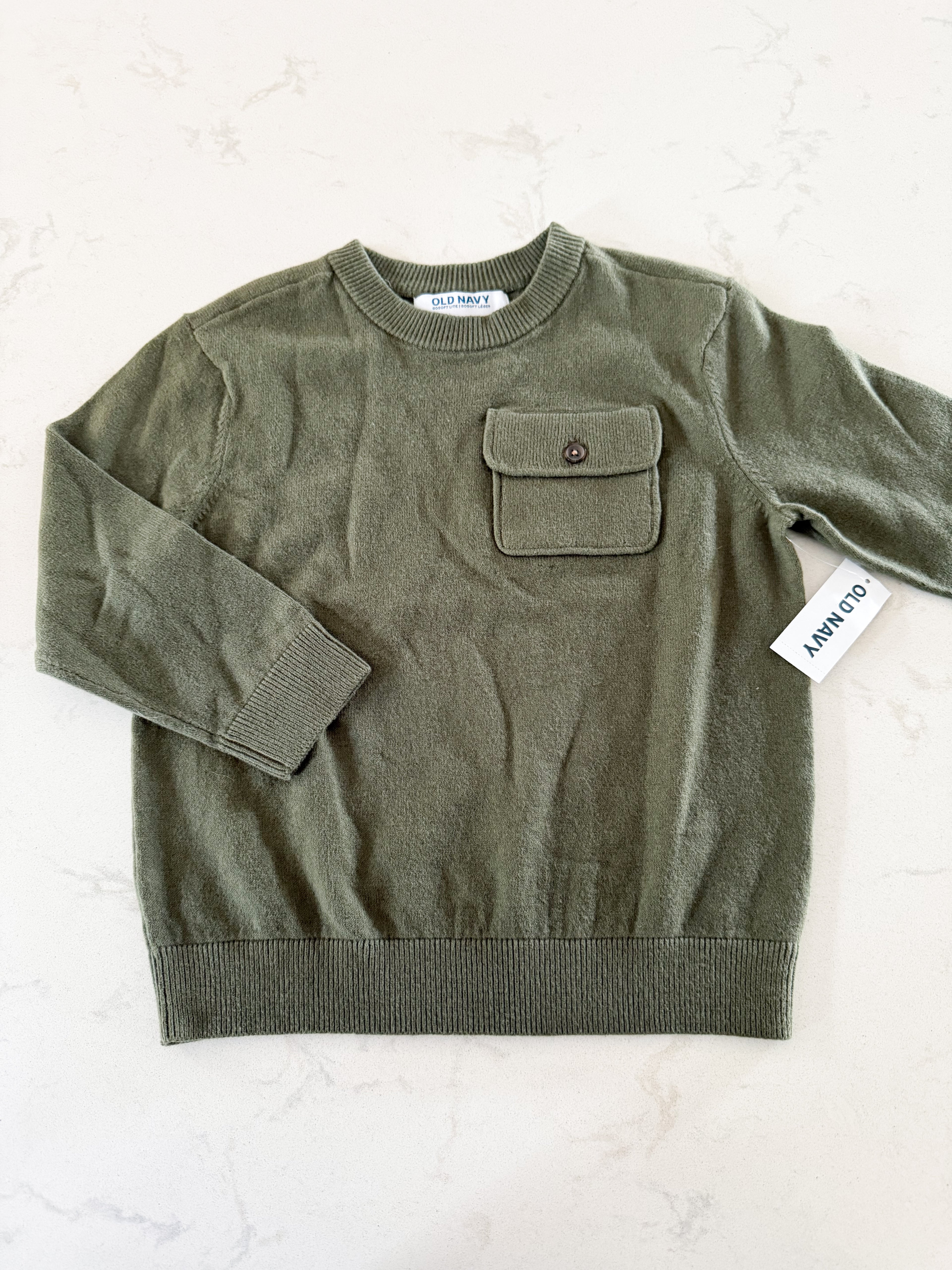 Old Navy-3T-BNWT- knit long sleeve shirt