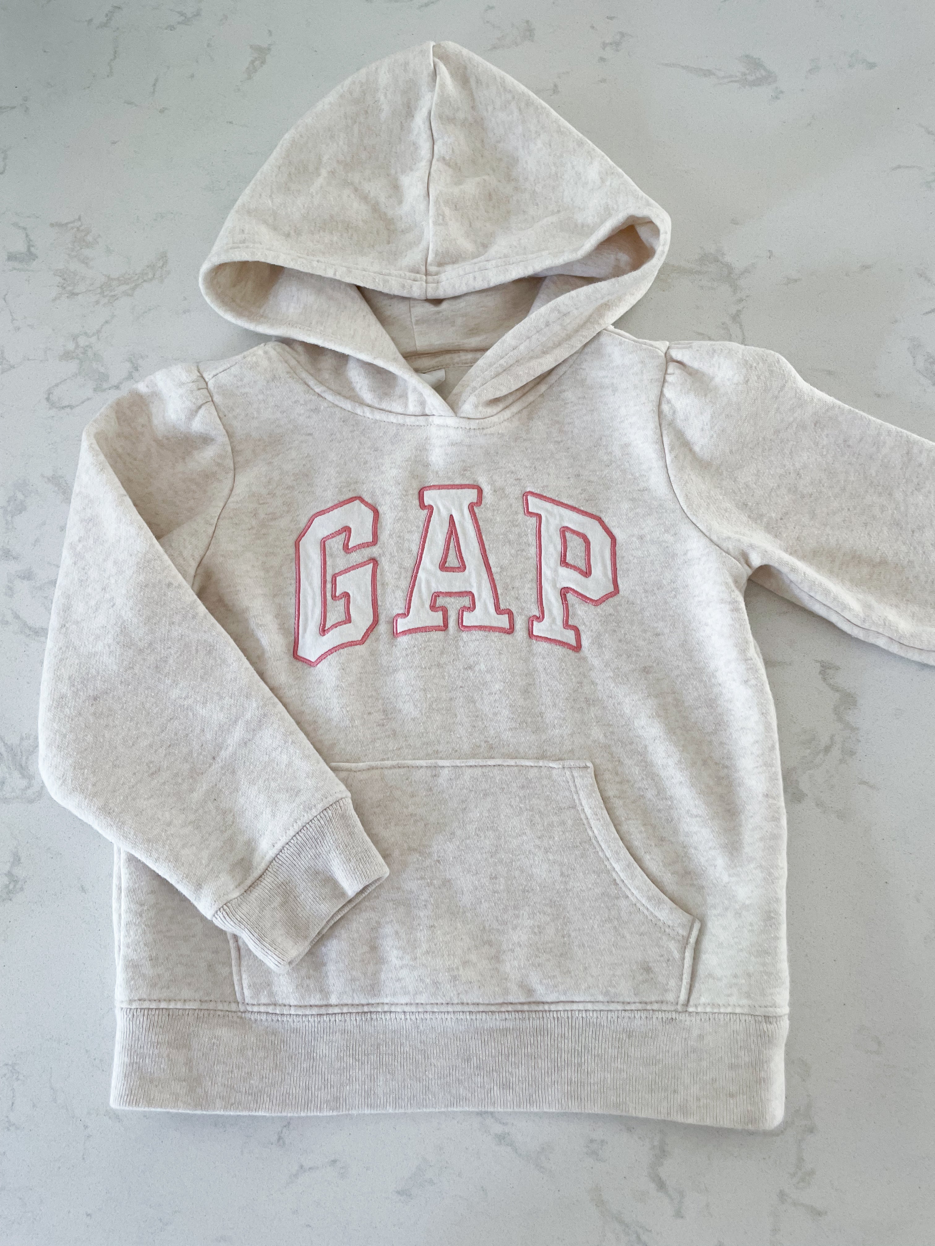 Gap- 5Y- cream coloured hoodie with pink and white writing