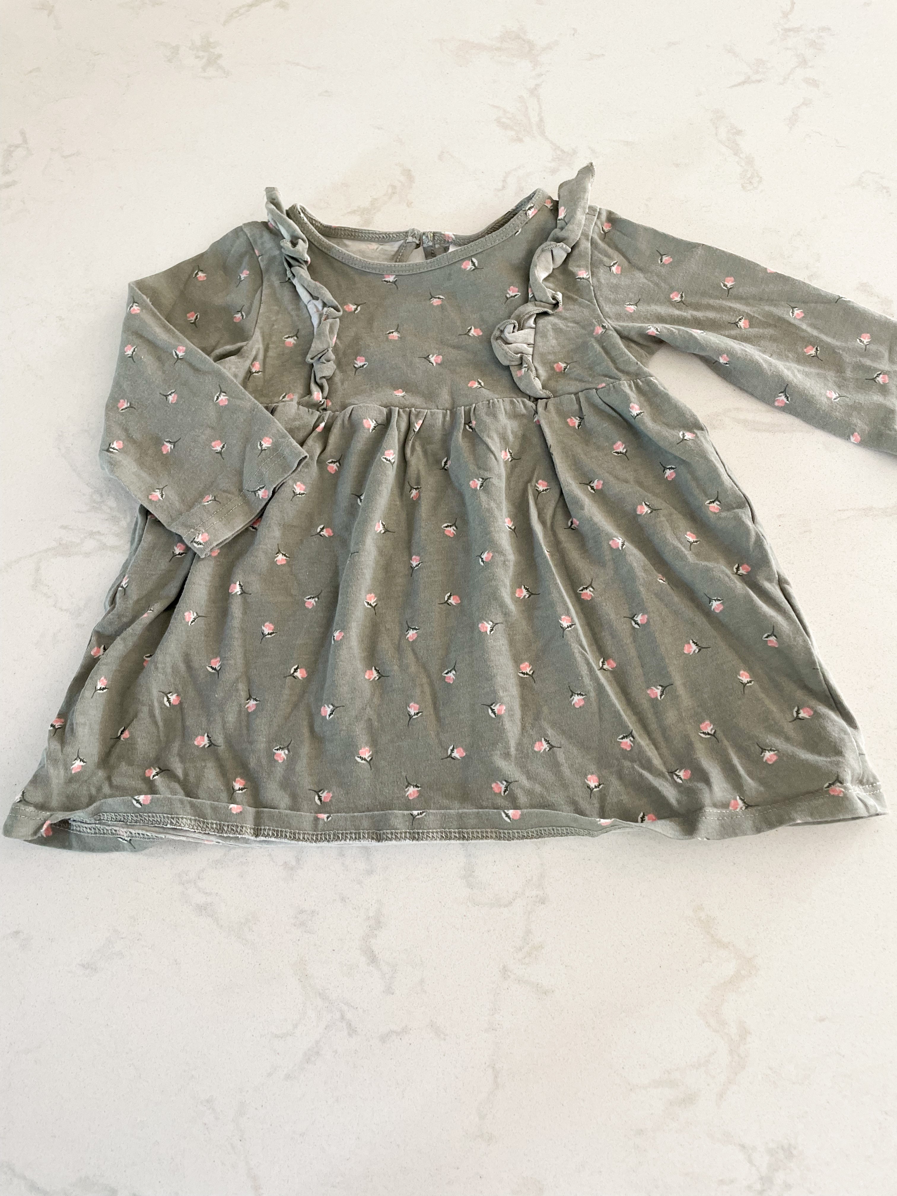 H&M-6m-GUC-sage green dress with little flowers