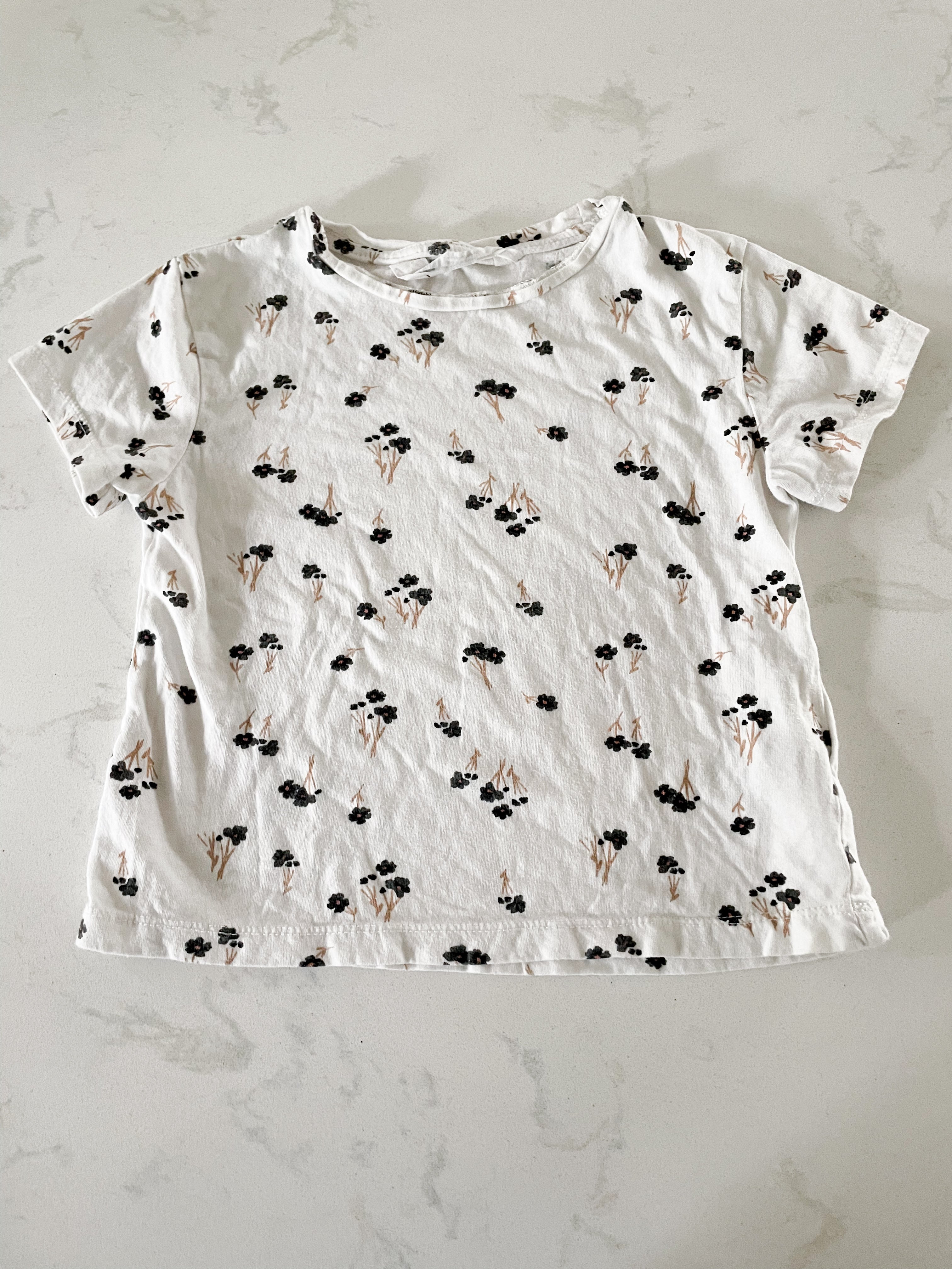 H&M- 3T- white t shirt with black flowers