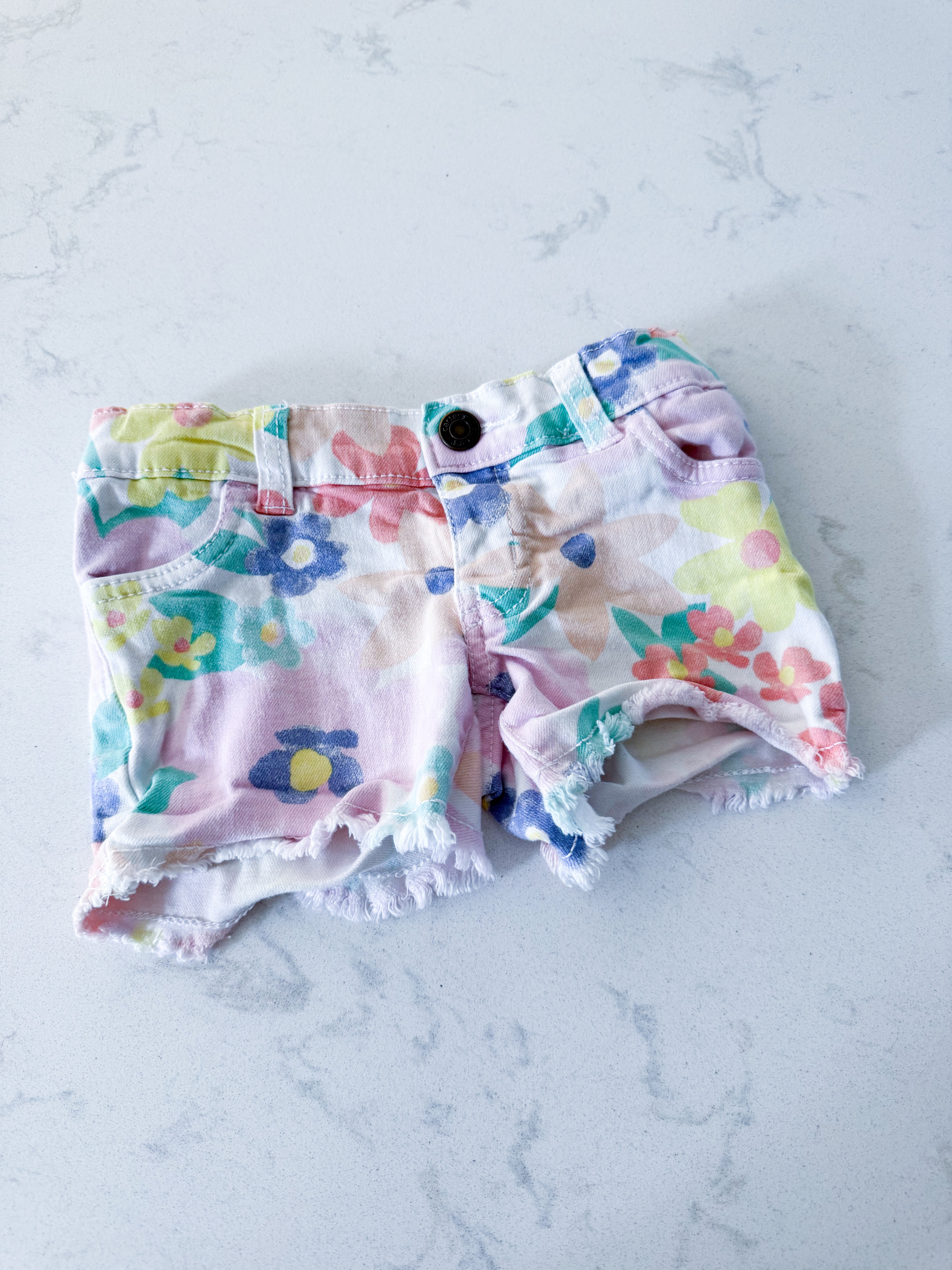 Carters- 4T- GUC- colourful floral Jean shorts