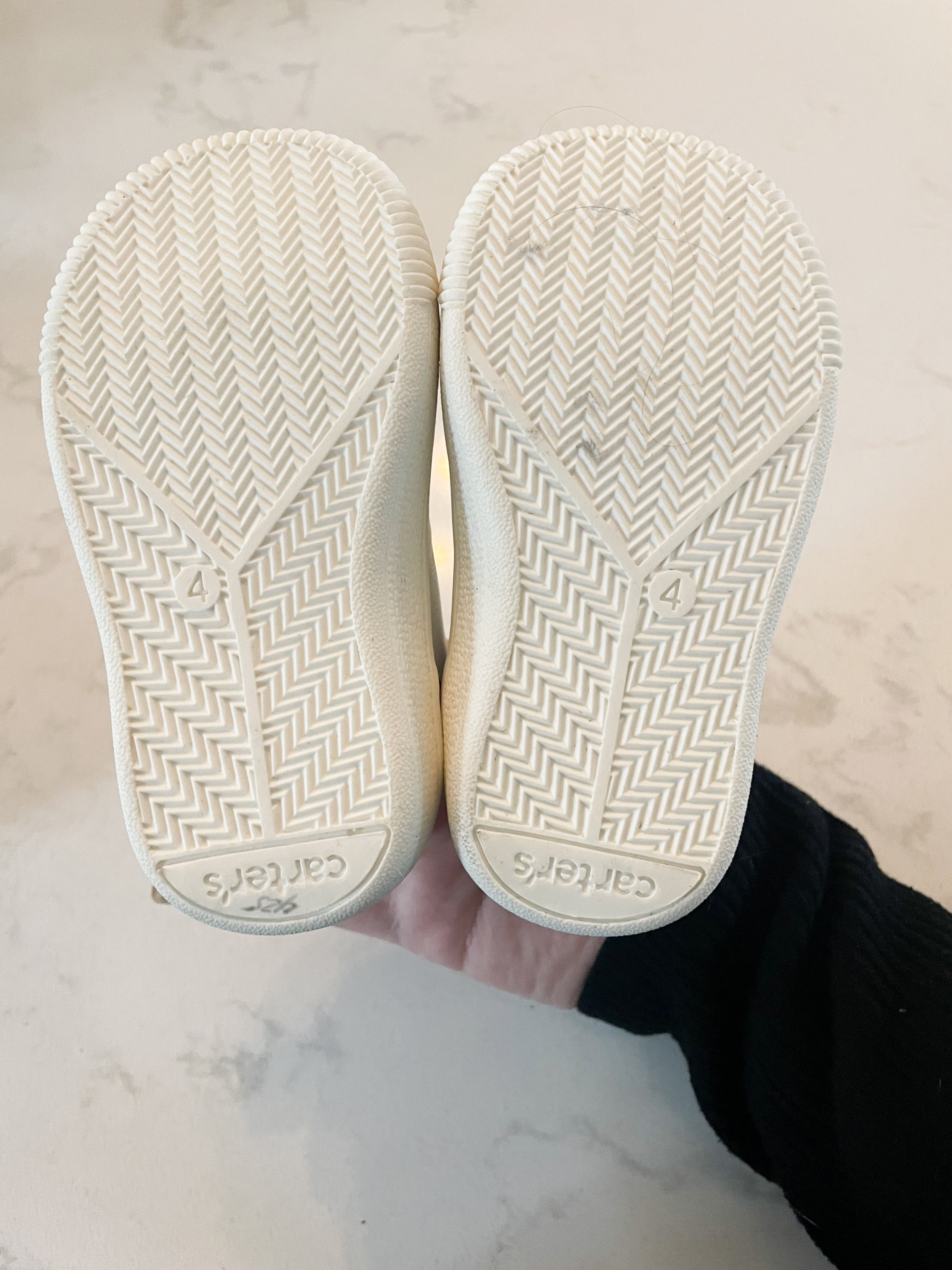 Carter’s-4C- VGUC- white slip on shoes with elastic laces and rainbow heel