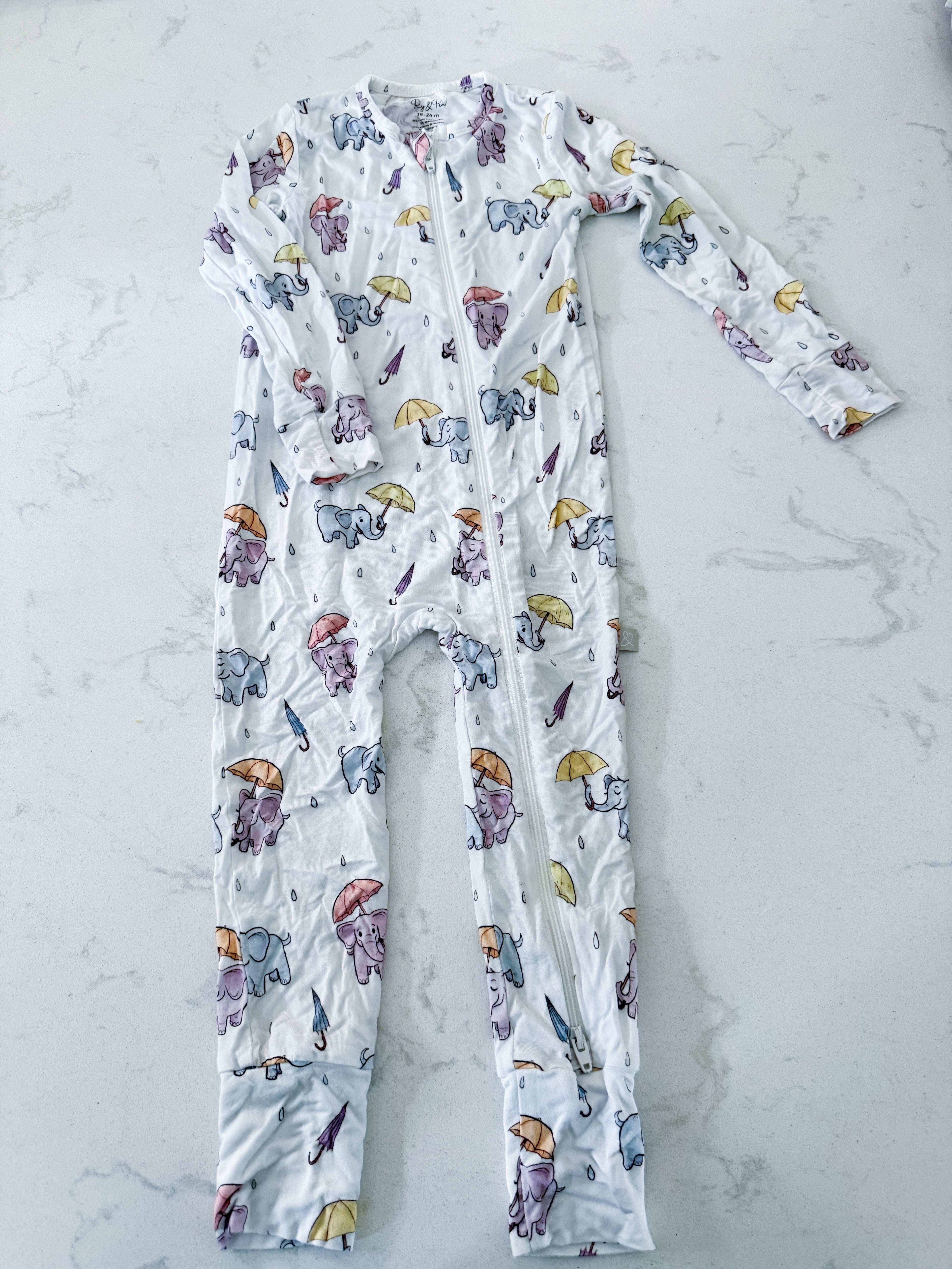 Ry and Pen- 18-24m- VGUC- white bamboo footless pajamas with elephants carrying umbrellas