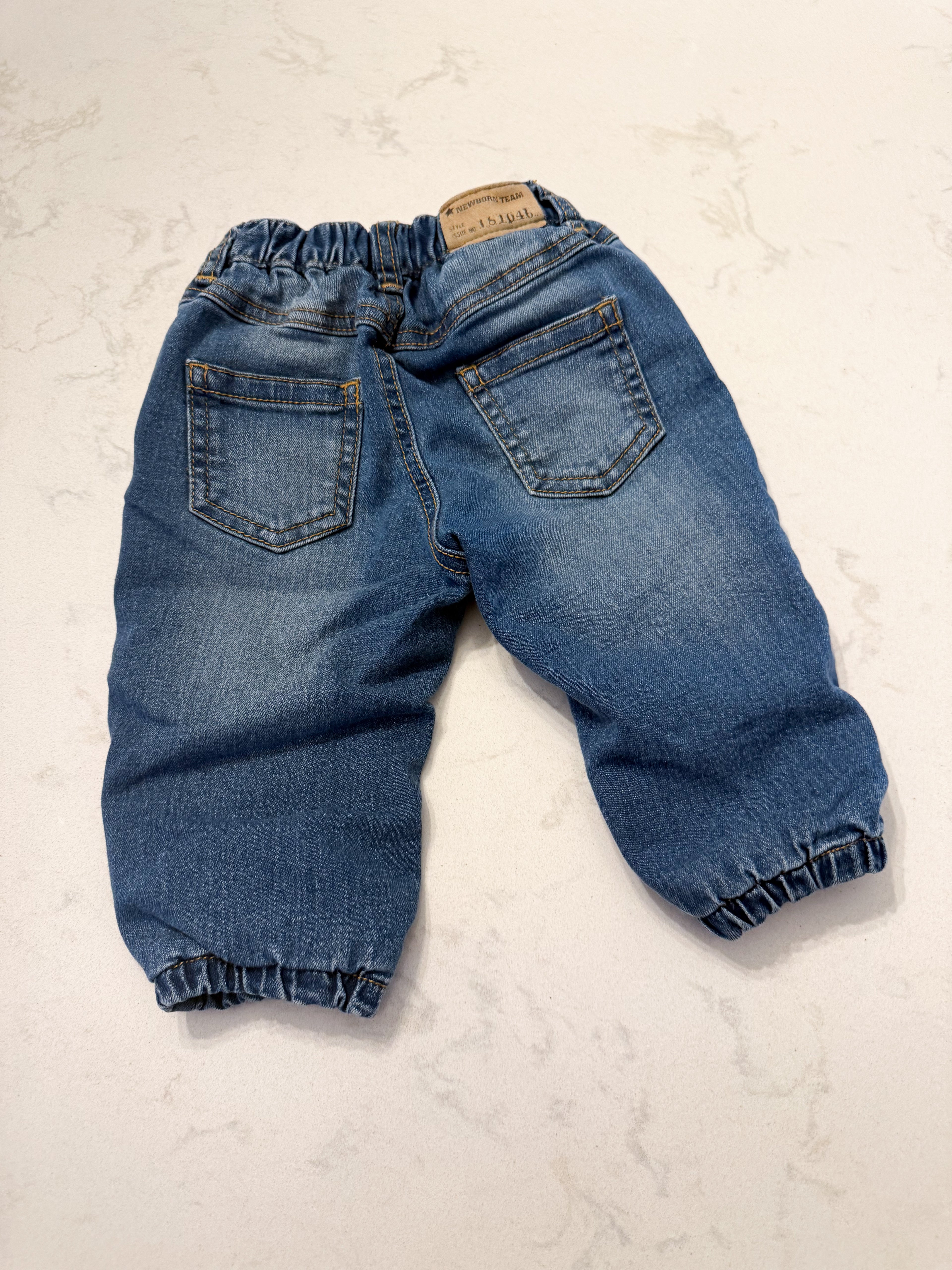 H&M- 4-6m- GUC- cotton lined jeans