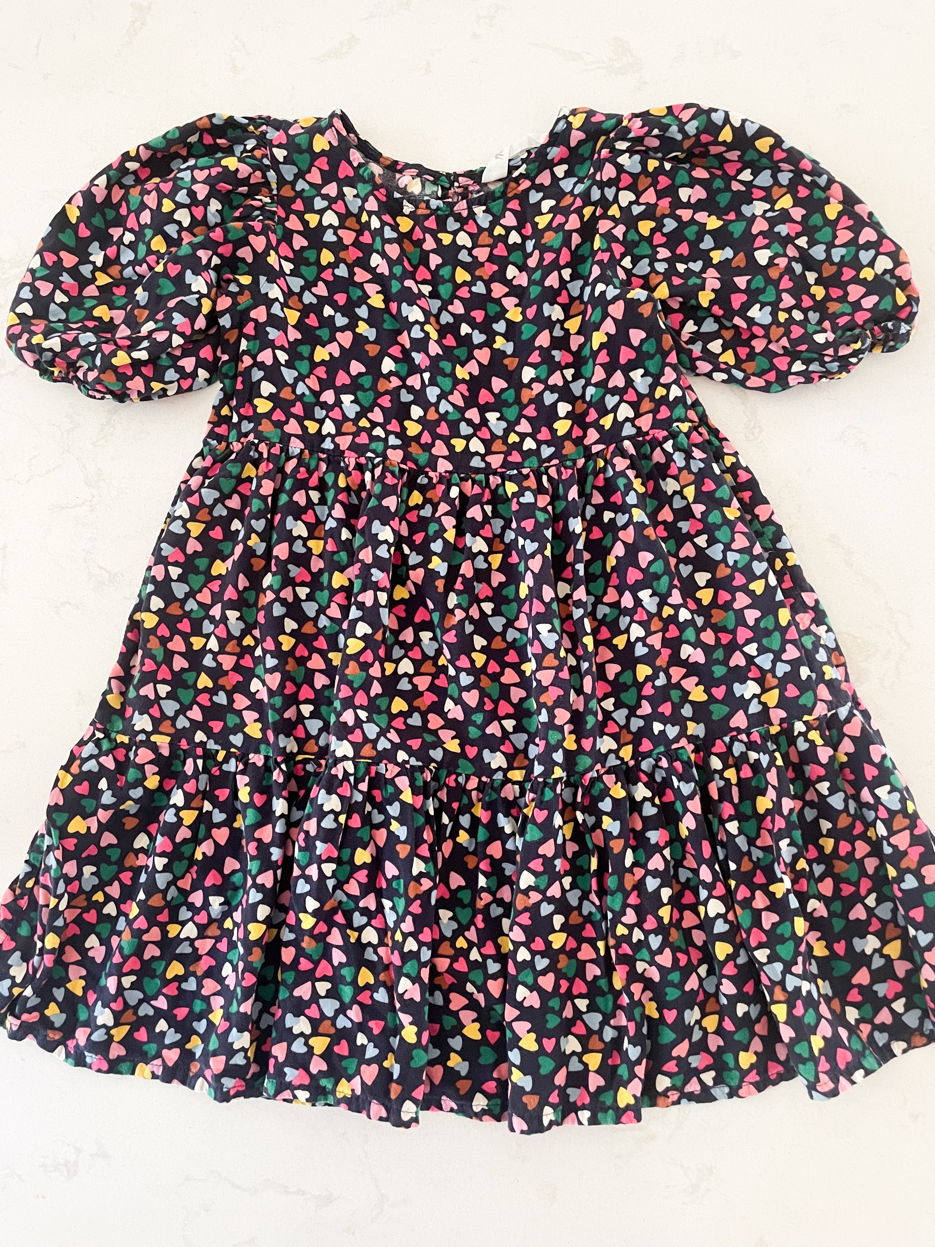H&M- 6X- short sleeve rainbow hearts dress