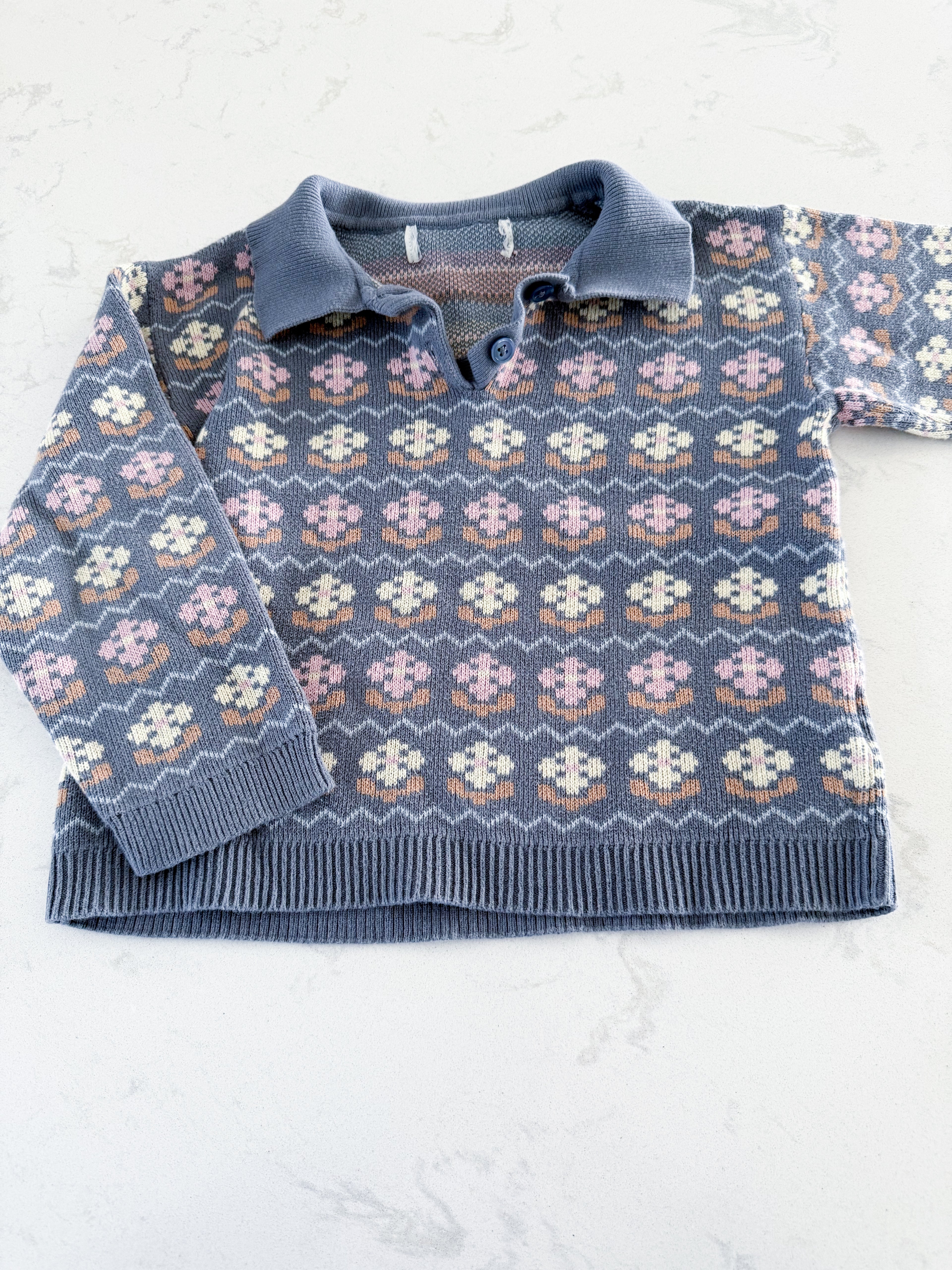 Zara- 5T- VGUC- collared knit sweater with floral pattern