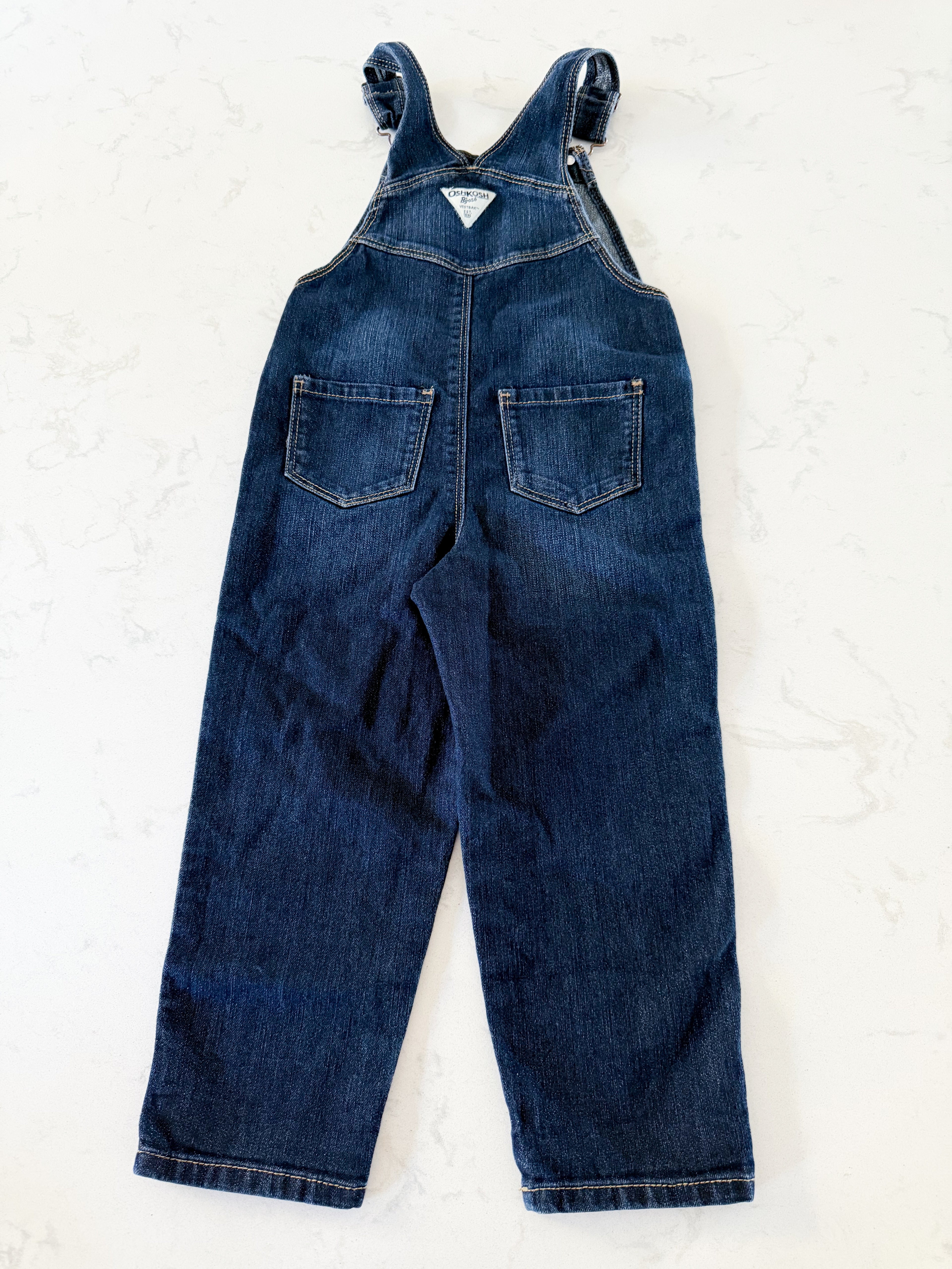 Oshkosh- 4T- VGUC- jean sparkly overalls
