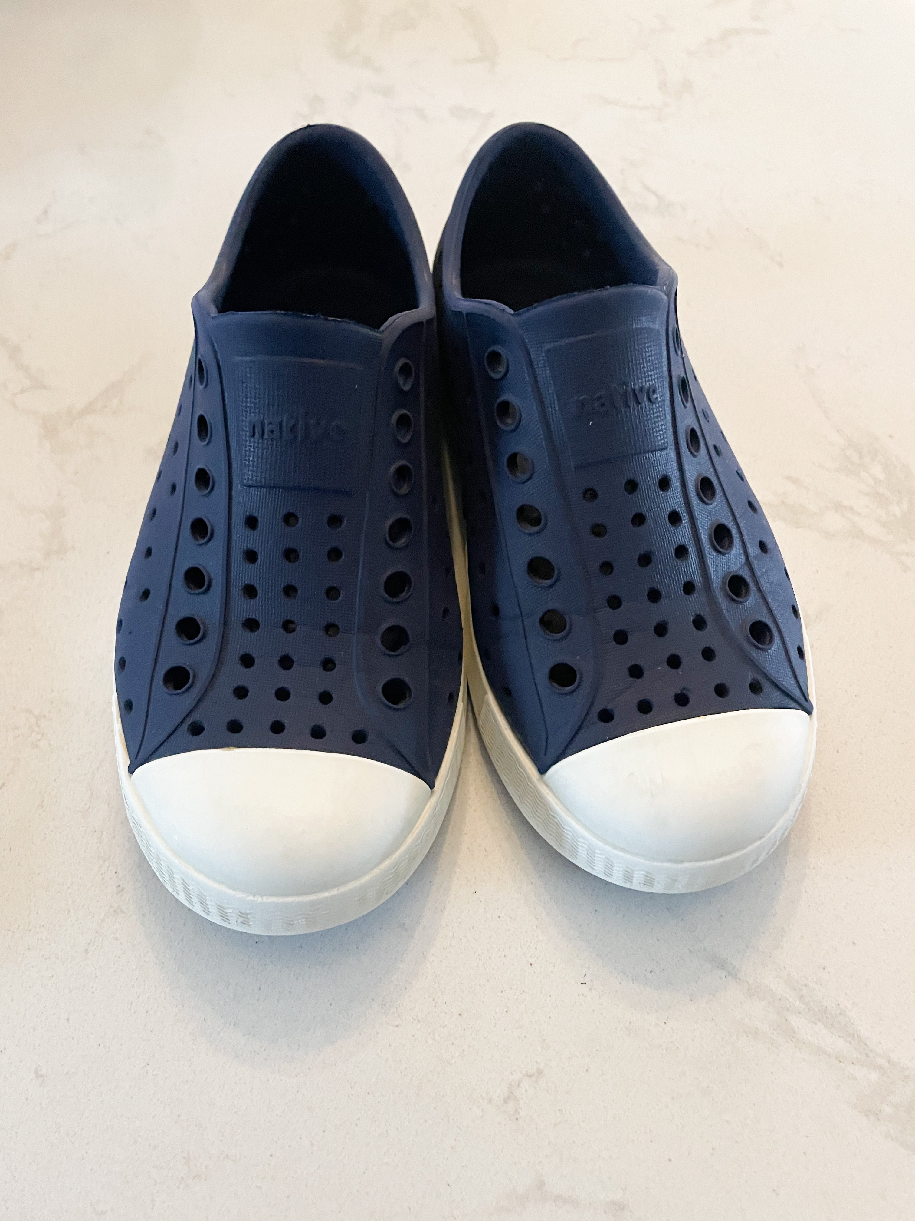 Natives- 11C- VGUC- navy blue shoes
