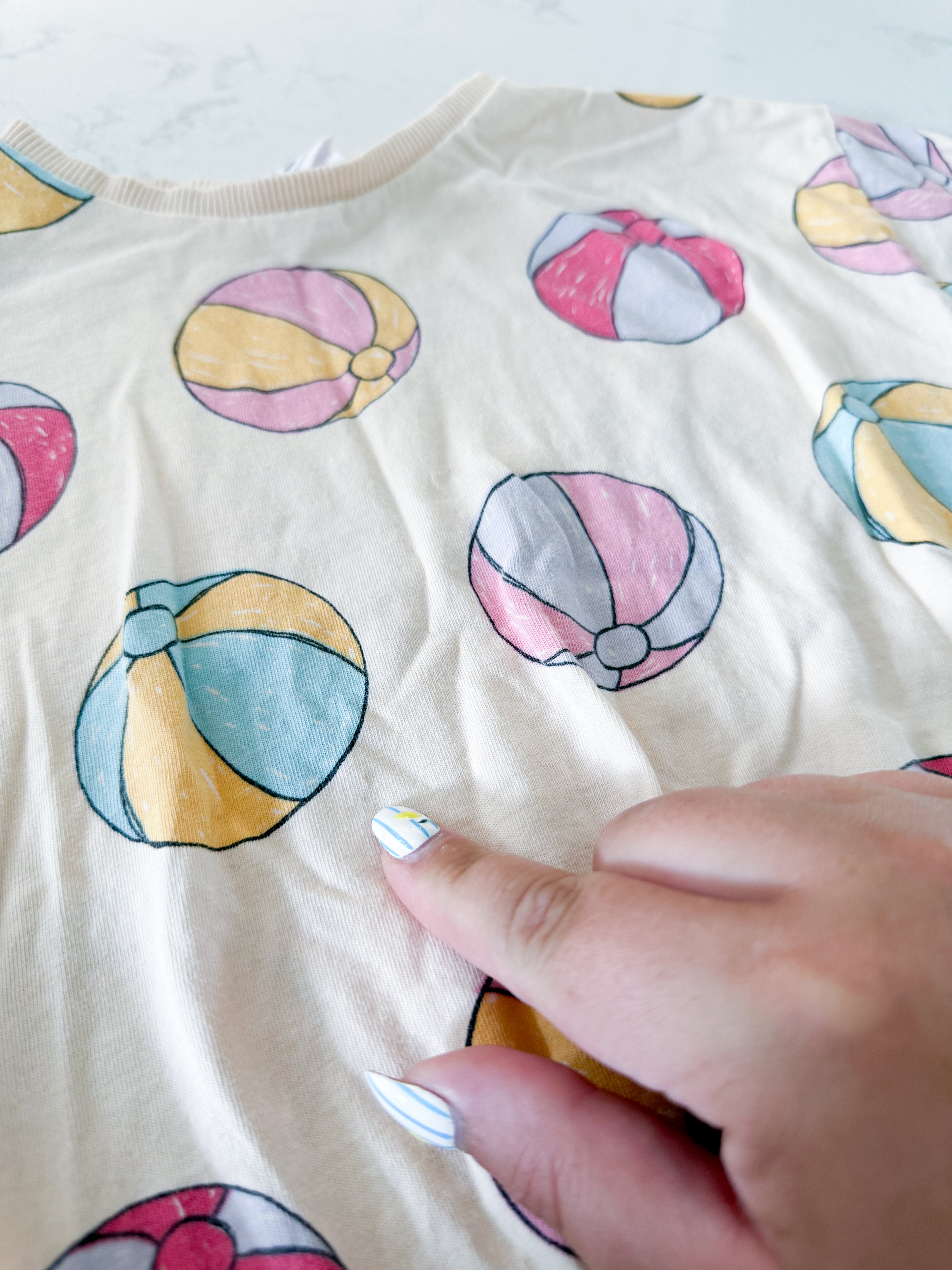 Zara- 4T- PLAY- light orange short t shirt with beach balls