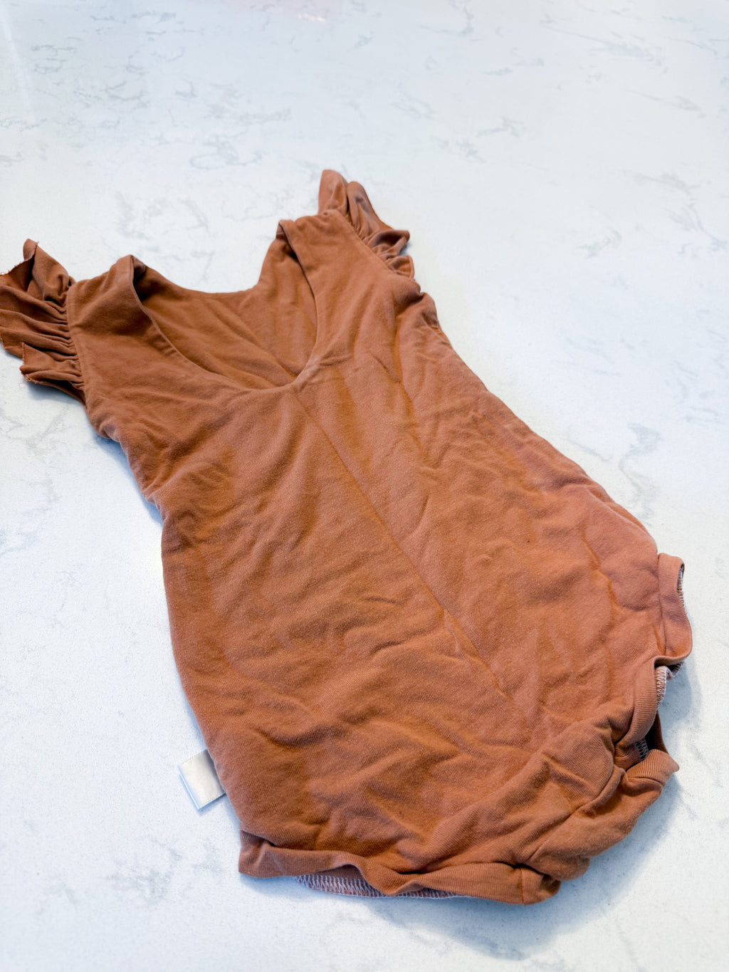 Vi and Jax- 2-3Y- PLAY- rust brown low back ruffle bodysuit
