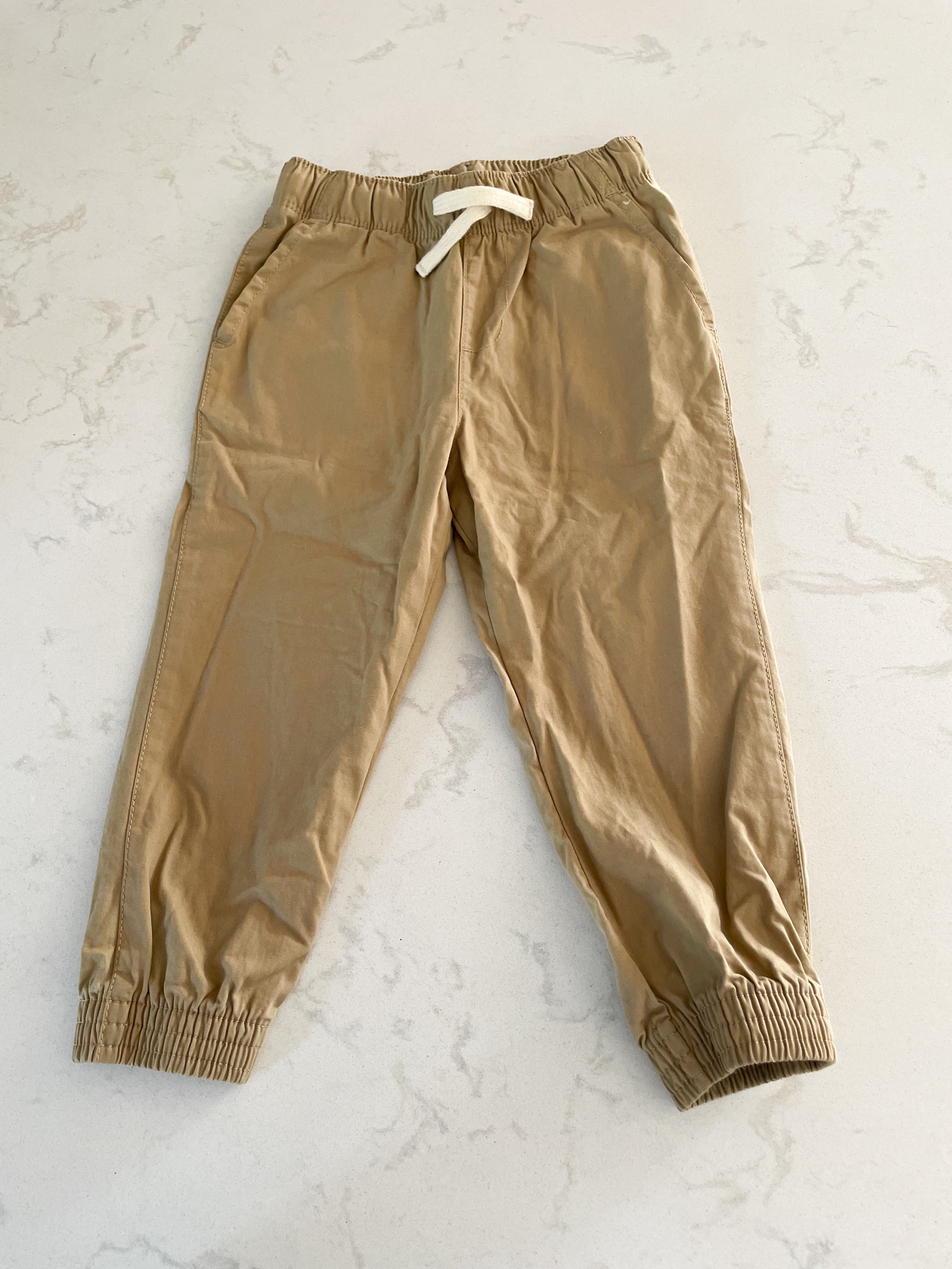 The Children’s Place-3T-GUC-tan khaki pants