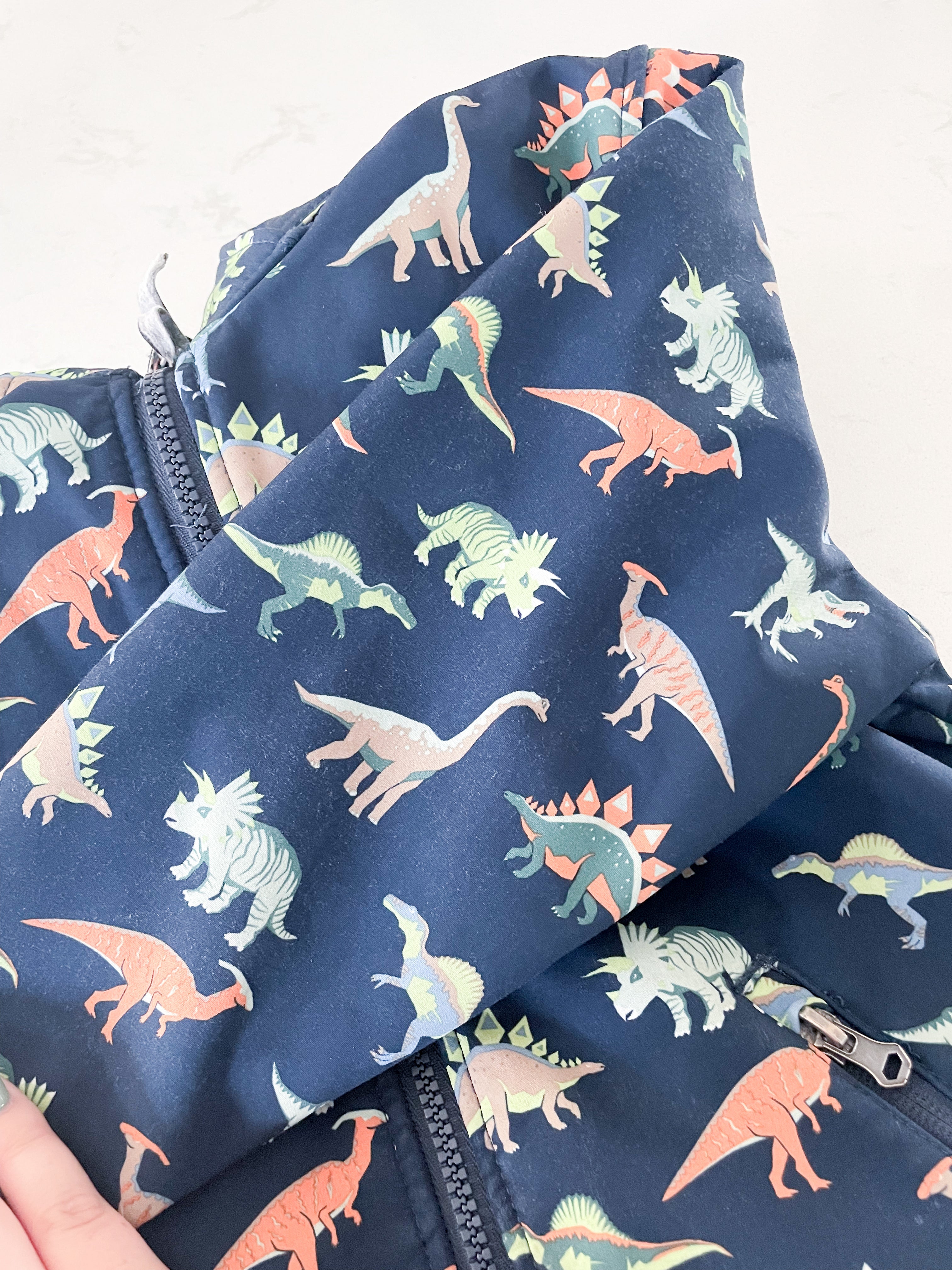 H&M-6-7Y-GUC-navy zip up soft shell dinosaur jacket