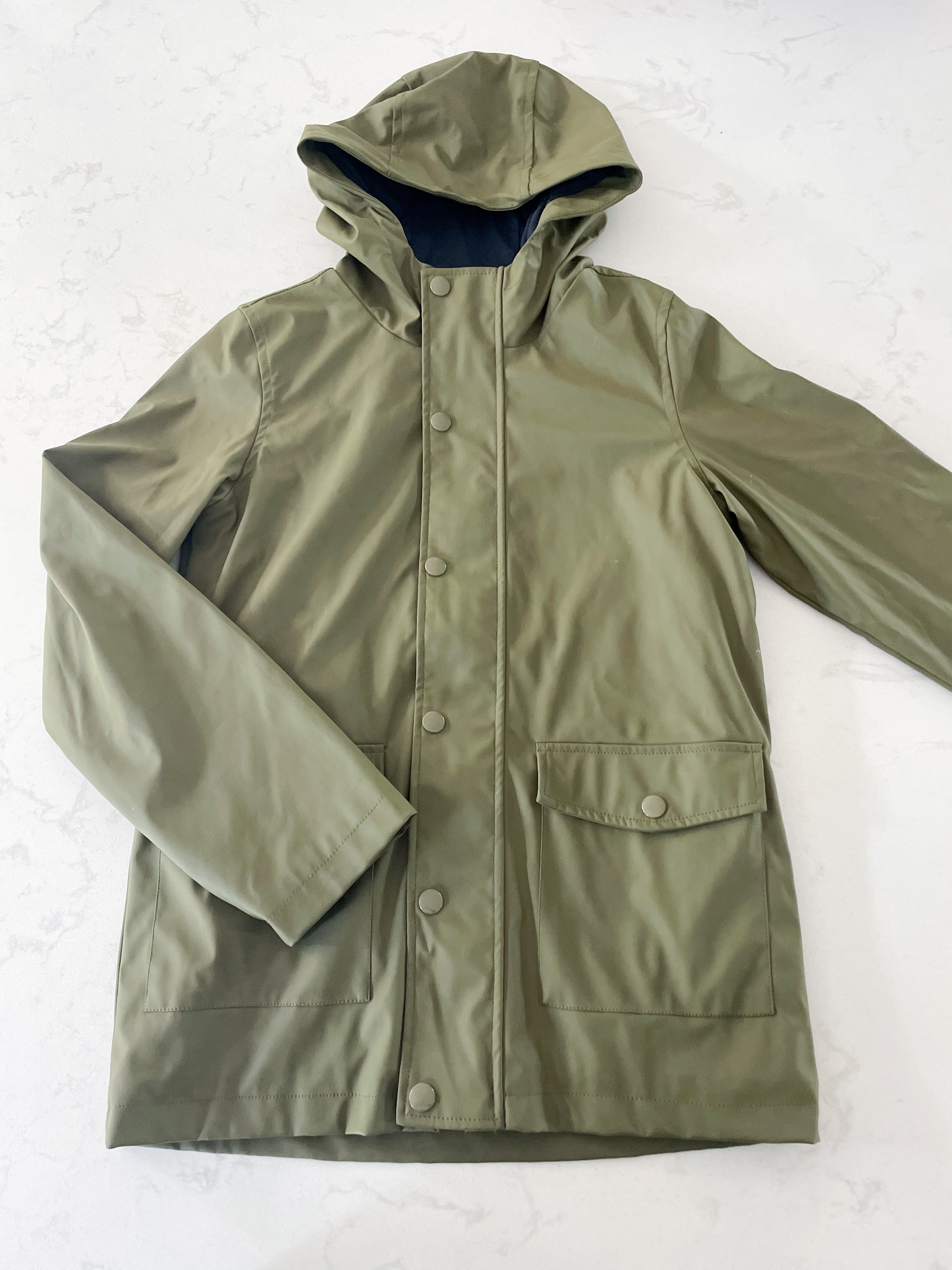 Joe Fresh-10-12Y-VGUC- olive green raincoat with fleece lining