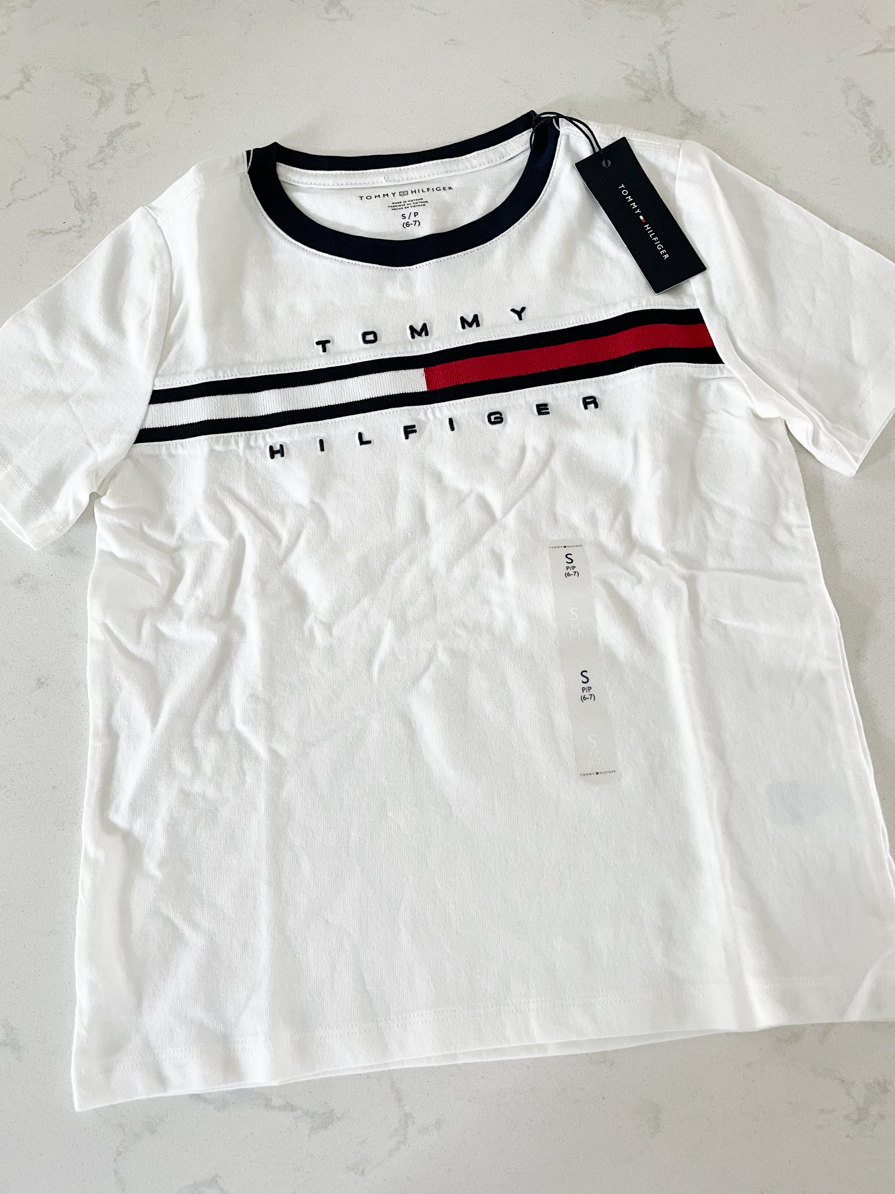 Tommy Hilfiger-6-7Y-BNWT-white t shirt