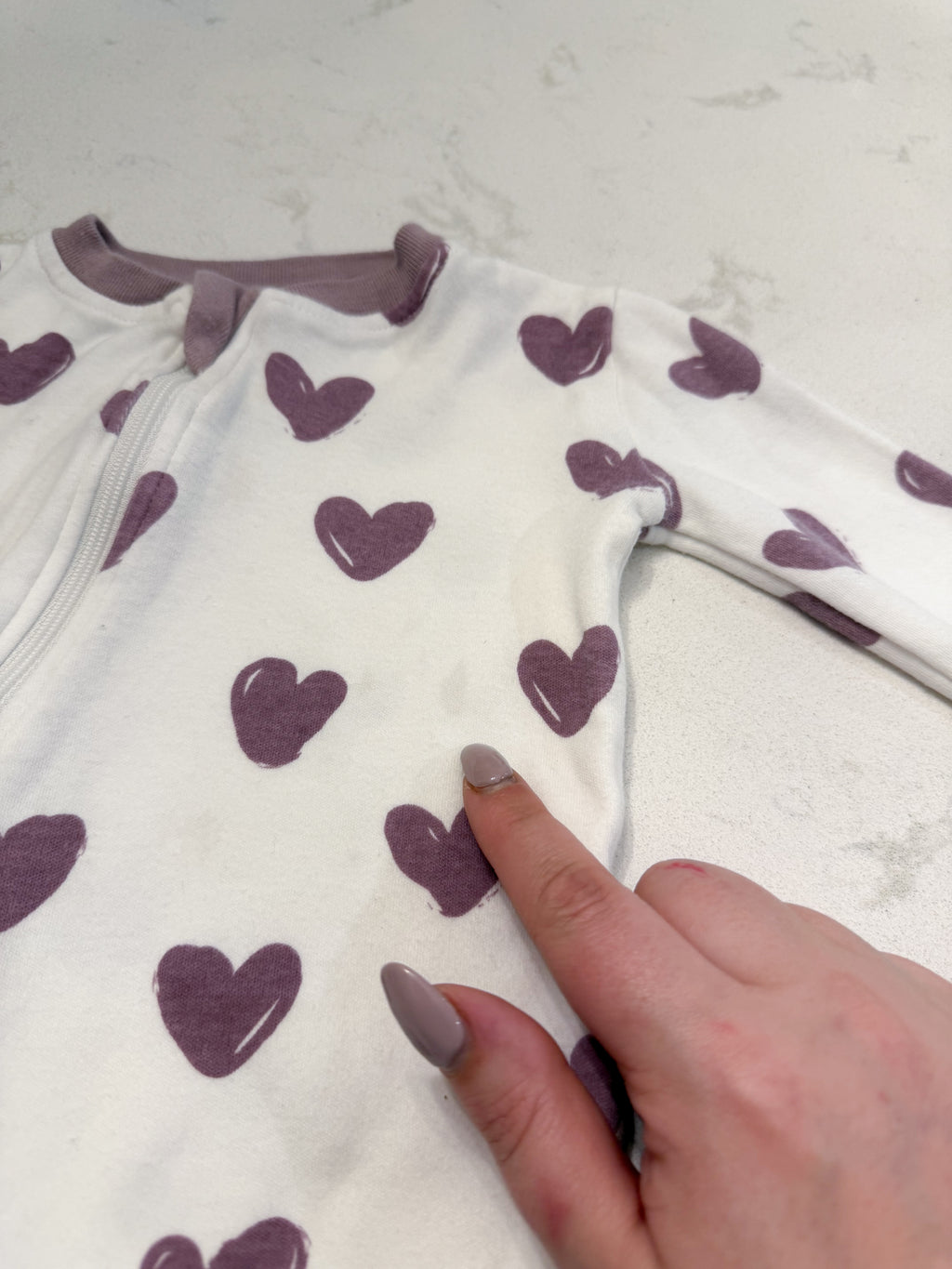 Zippy Jamz- 9-12m- PLAY- white footie pajamas with purple hearts