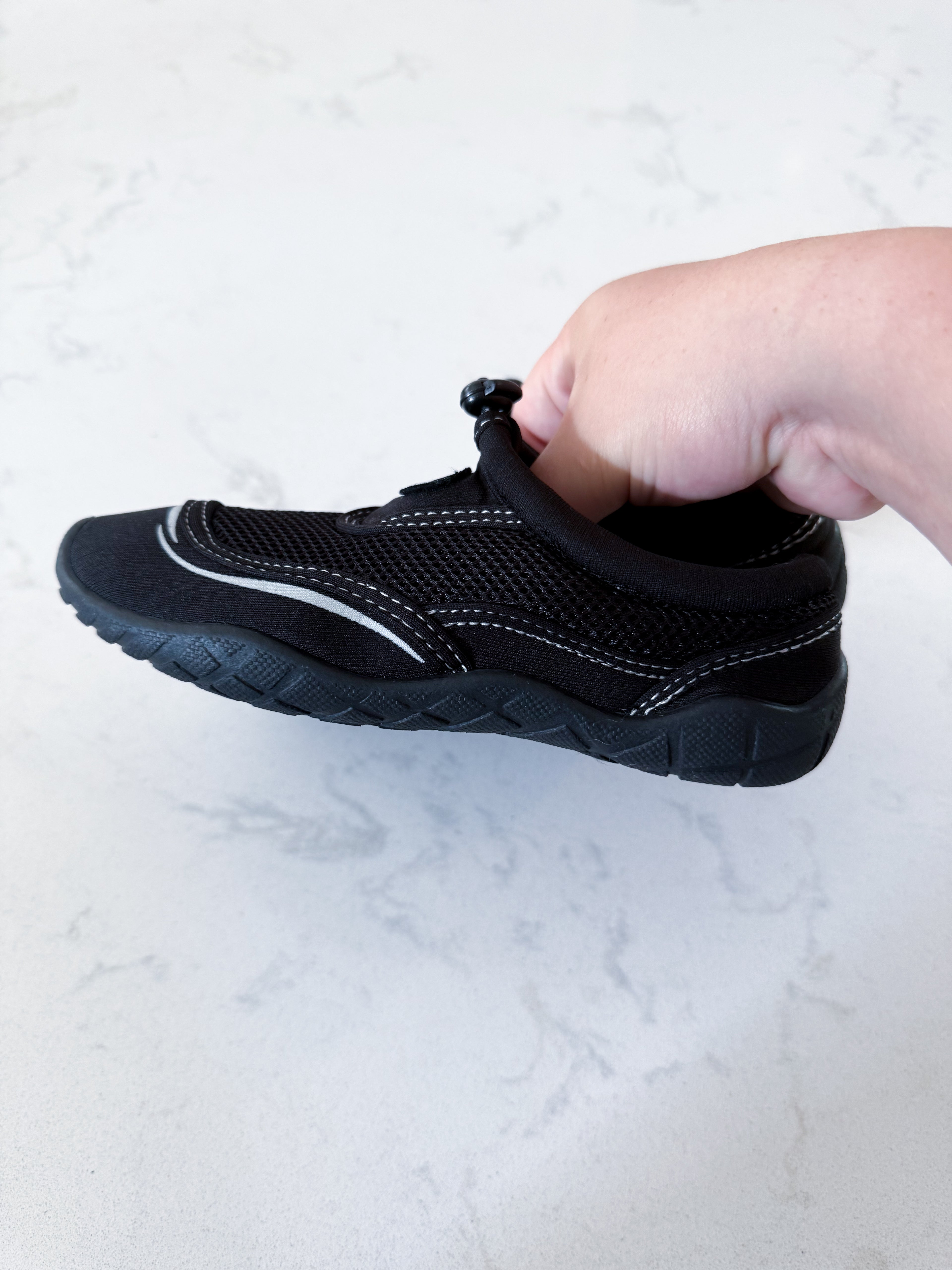Athletic Wear- 11/12C- VGUC- black watershoes