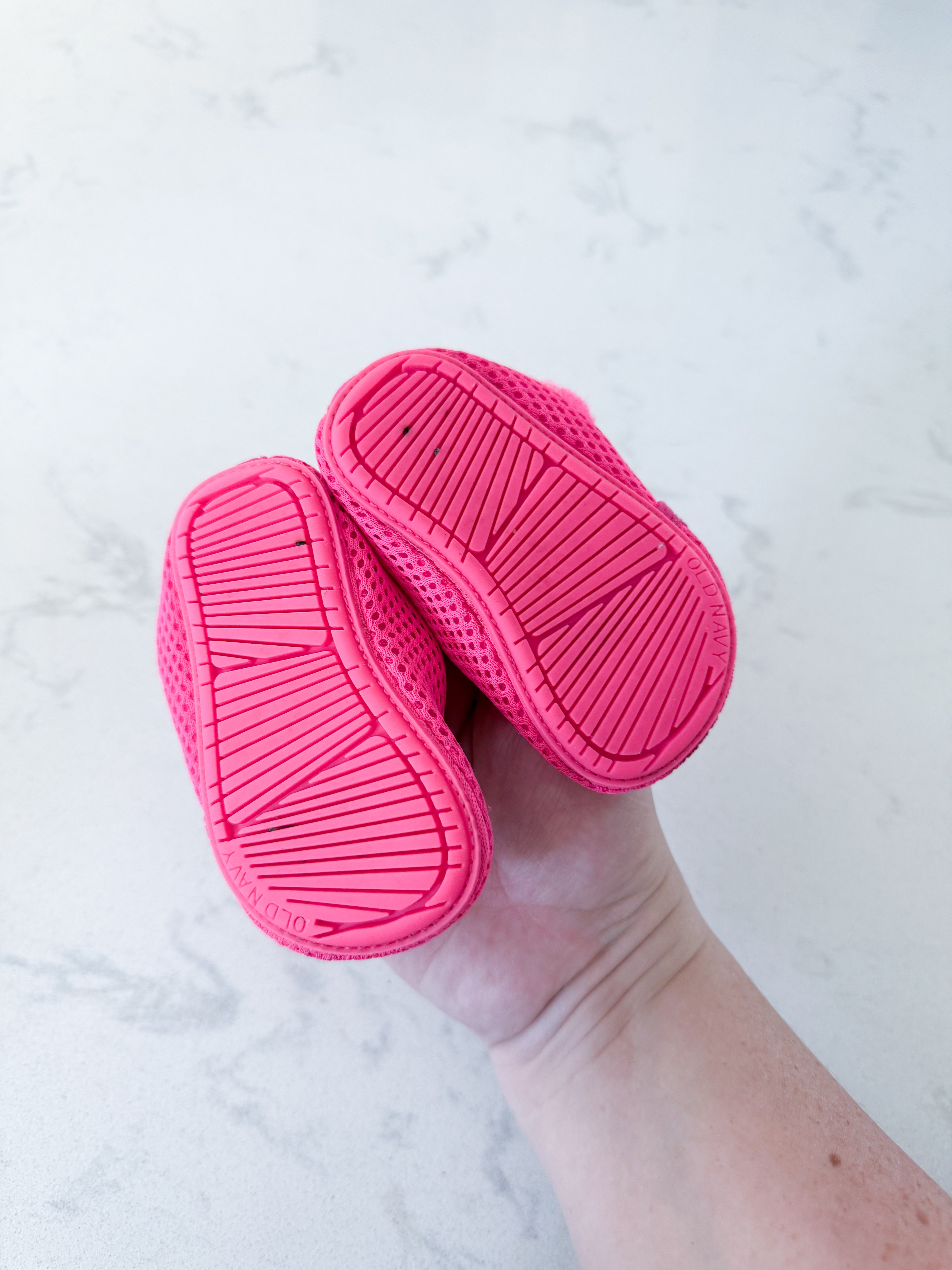 Old Navy- 3-6m- GUC- bright pink water shoes f