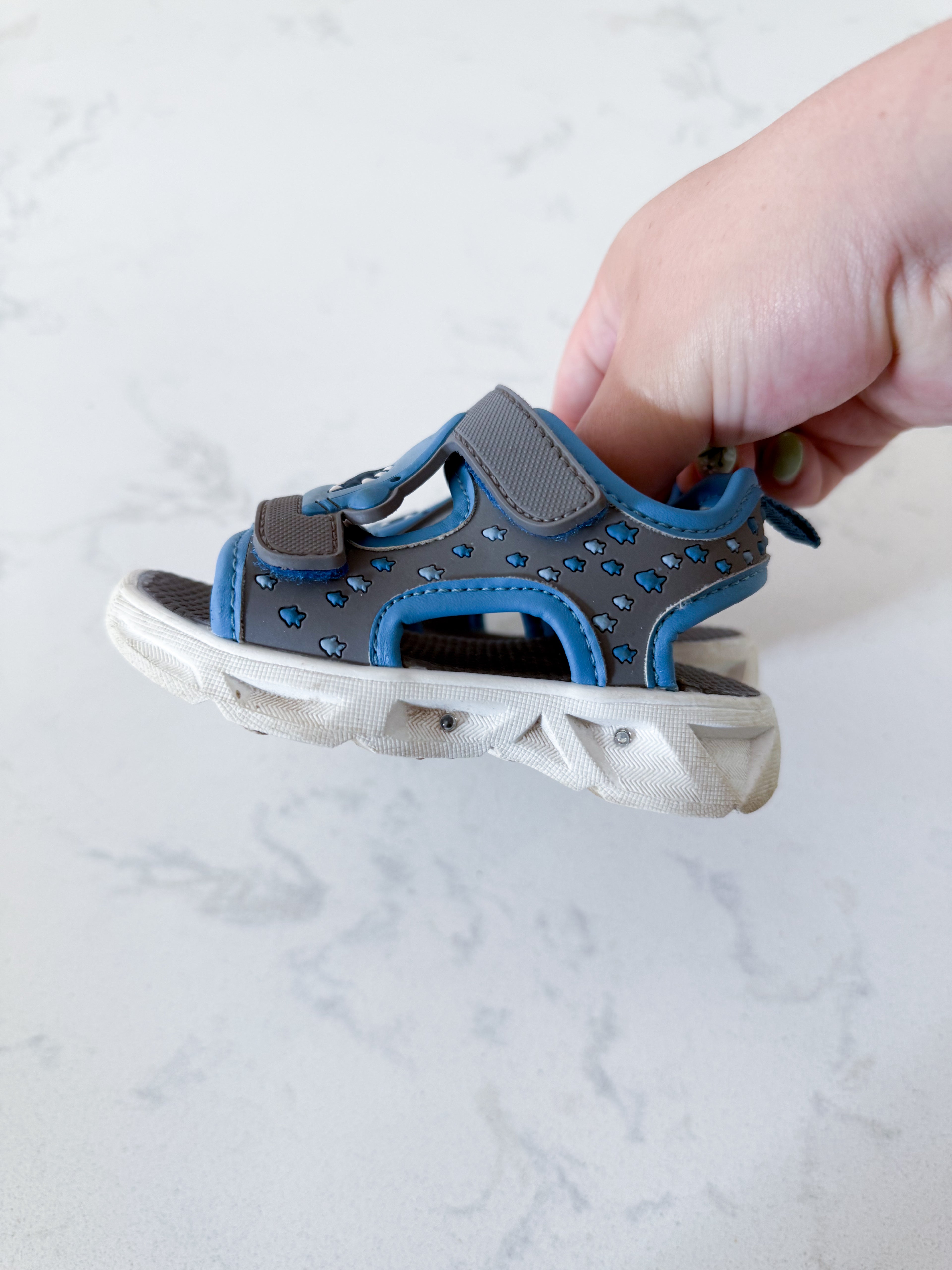 Carters- 4C- GUC- grey and blue Velcro shark sandals with light up heel