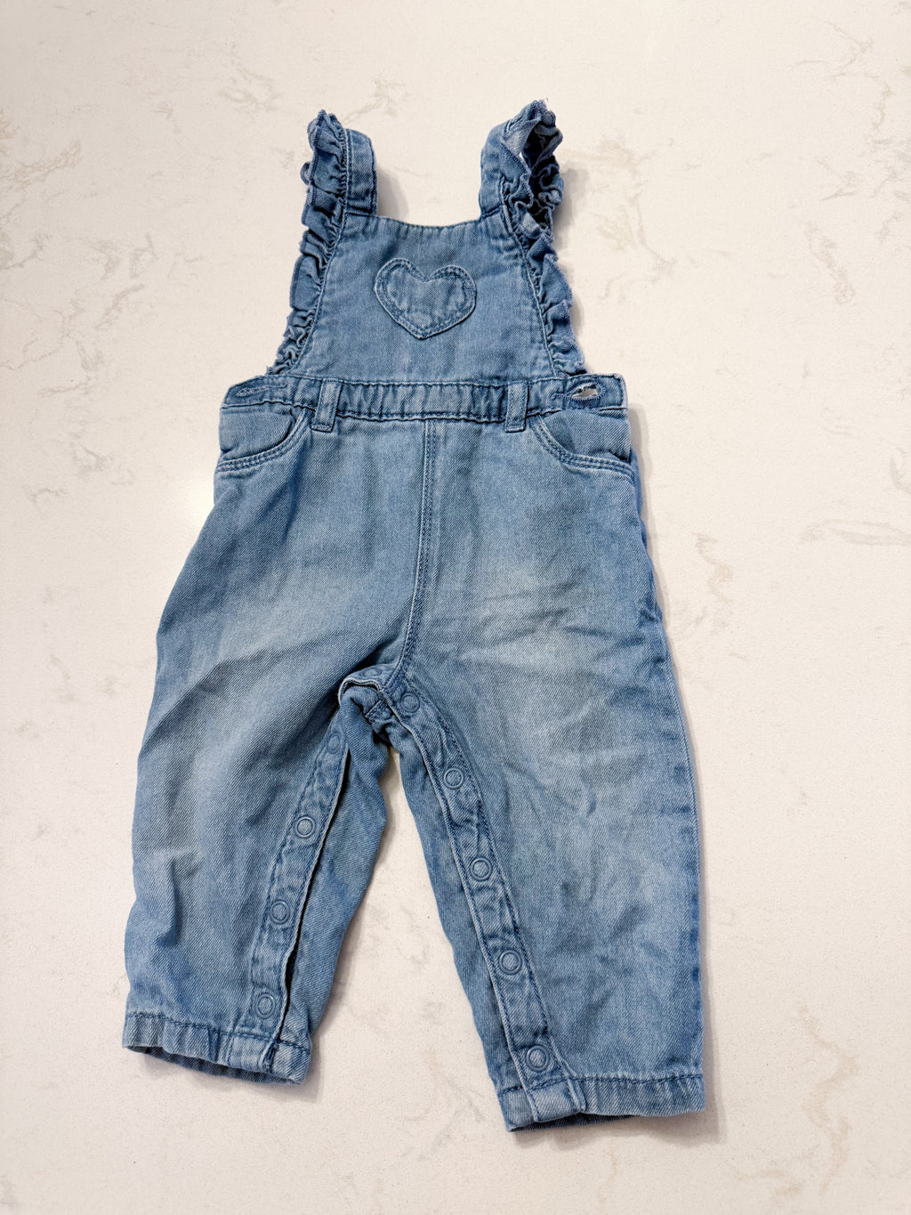 George- 6-12m- PLAY- thin Jean ruffle overalls with heart