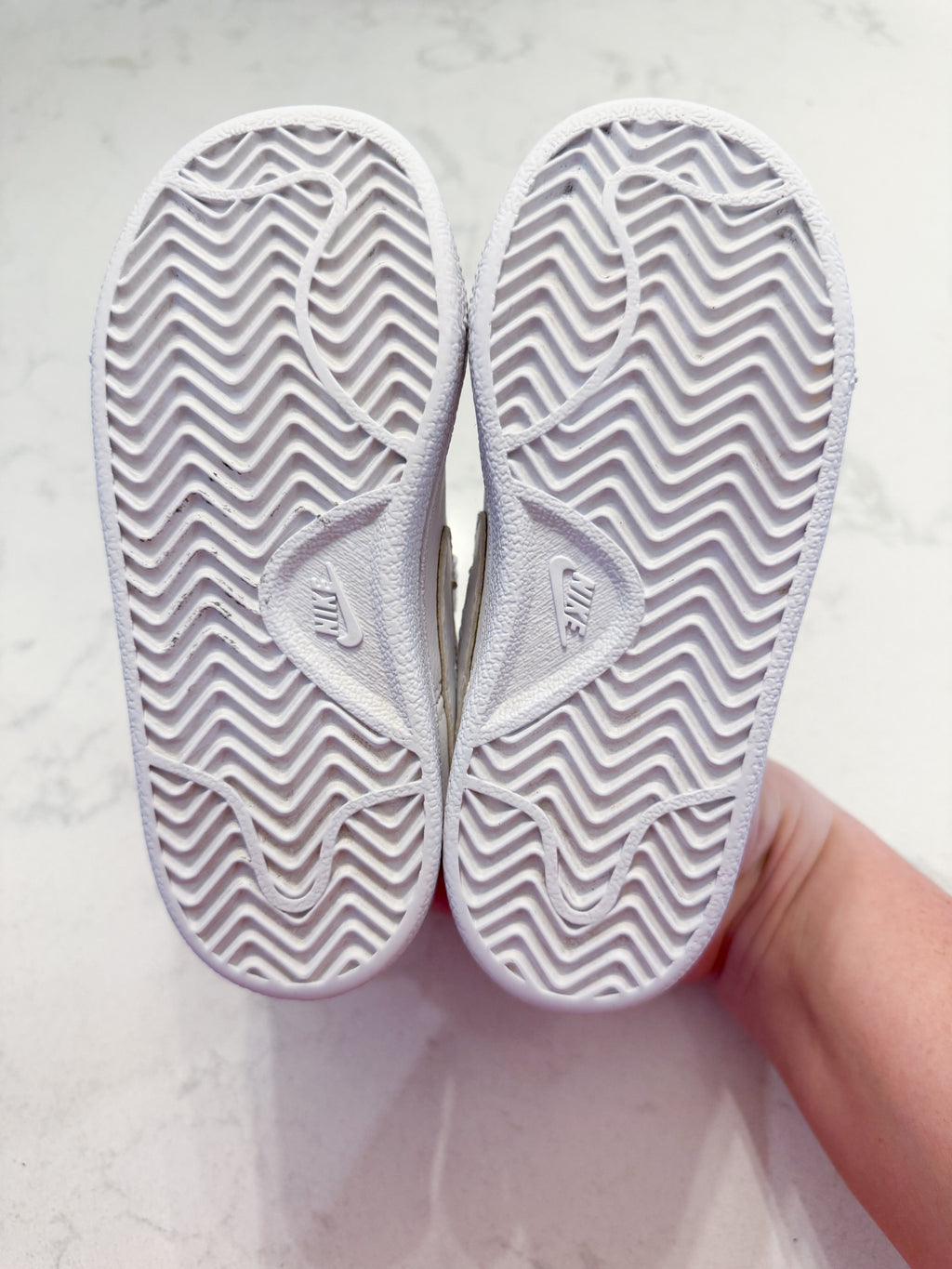 Nike- 9C- PLAY- White Velcro shoes