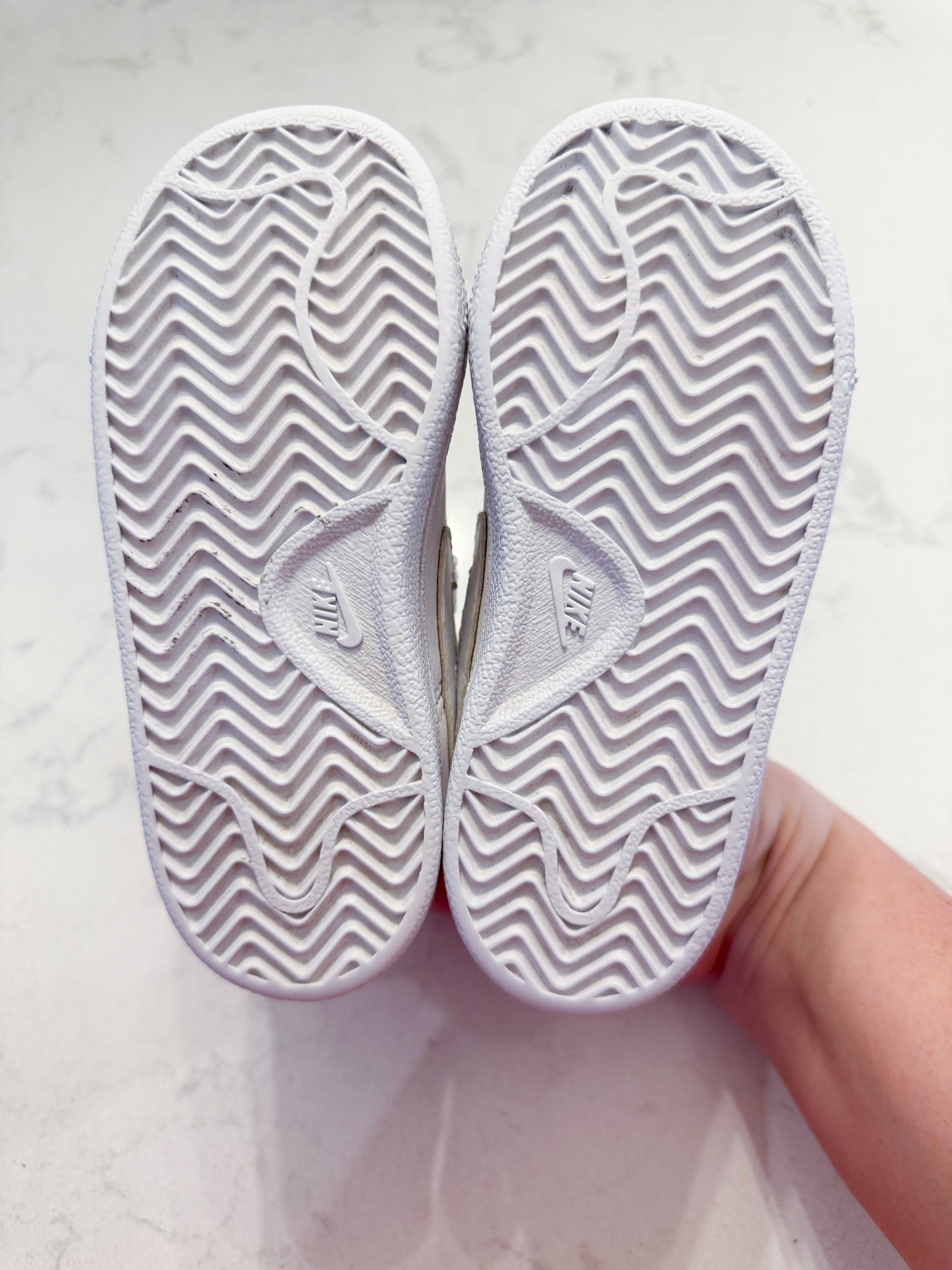 Nike- 9C- PLAY- White Velcro shoes