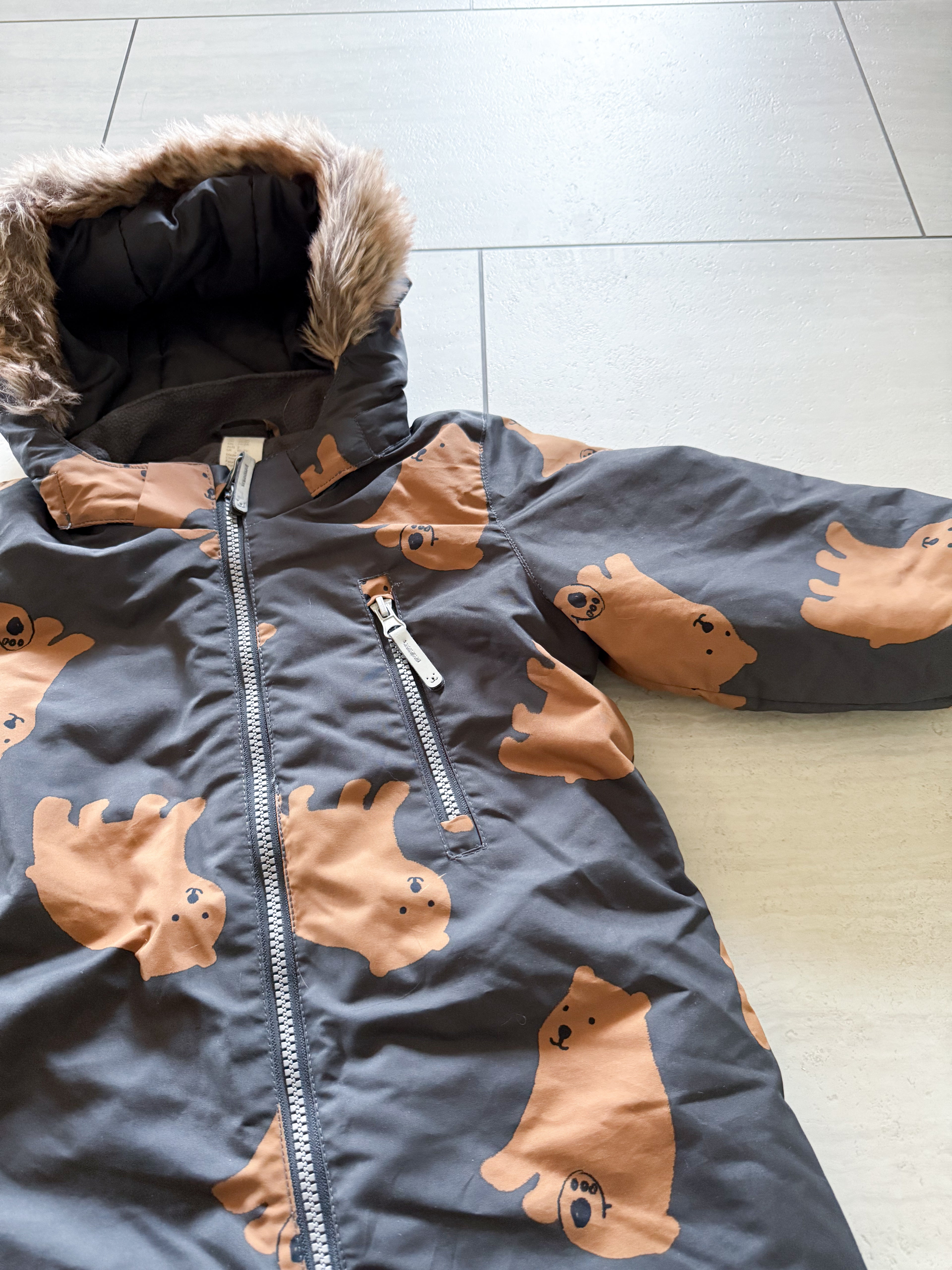 H&M- 2T- VGUC- Grey Snow suit with brown bears