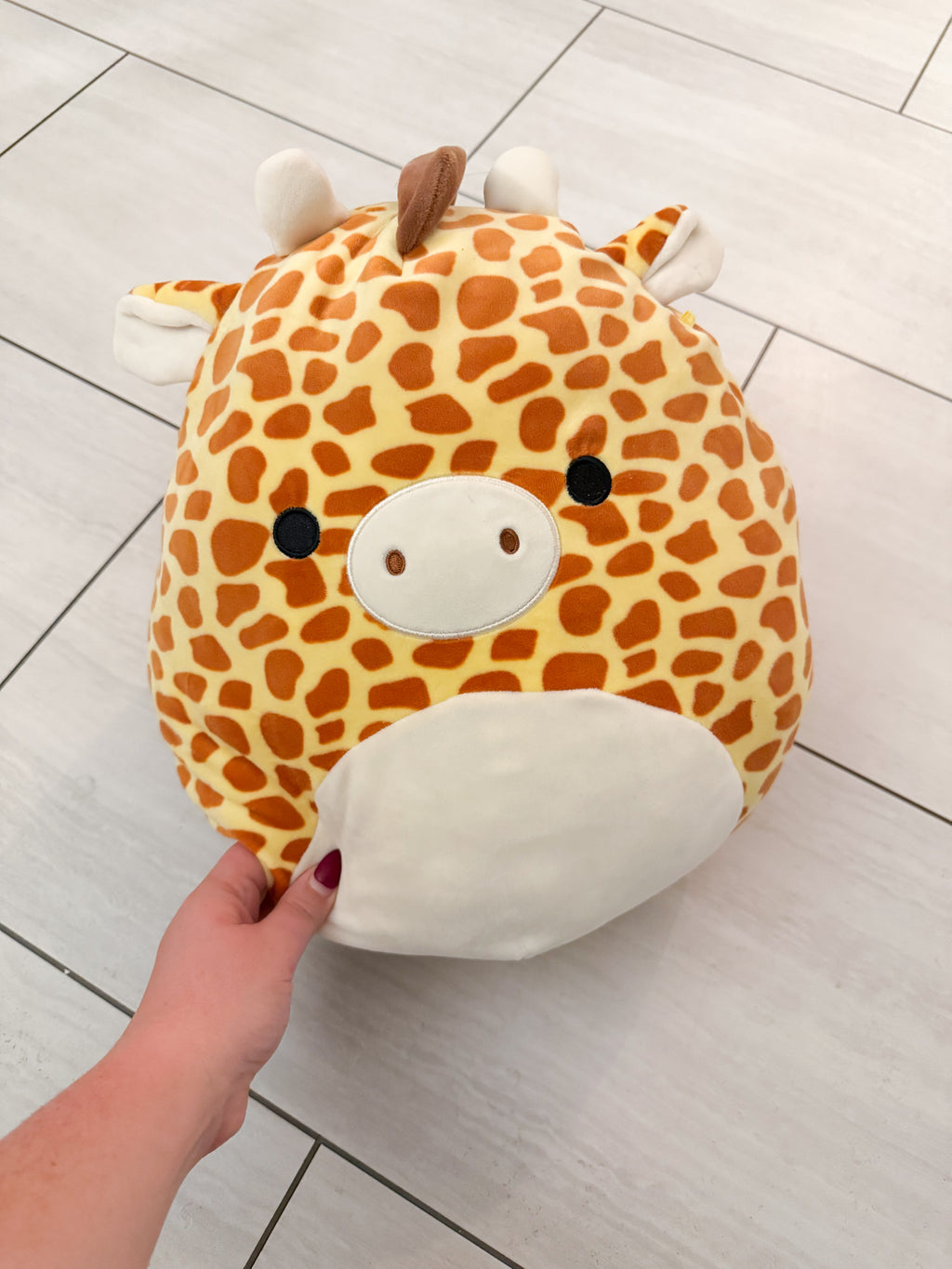 Squishmallow- giraffe- PLAY