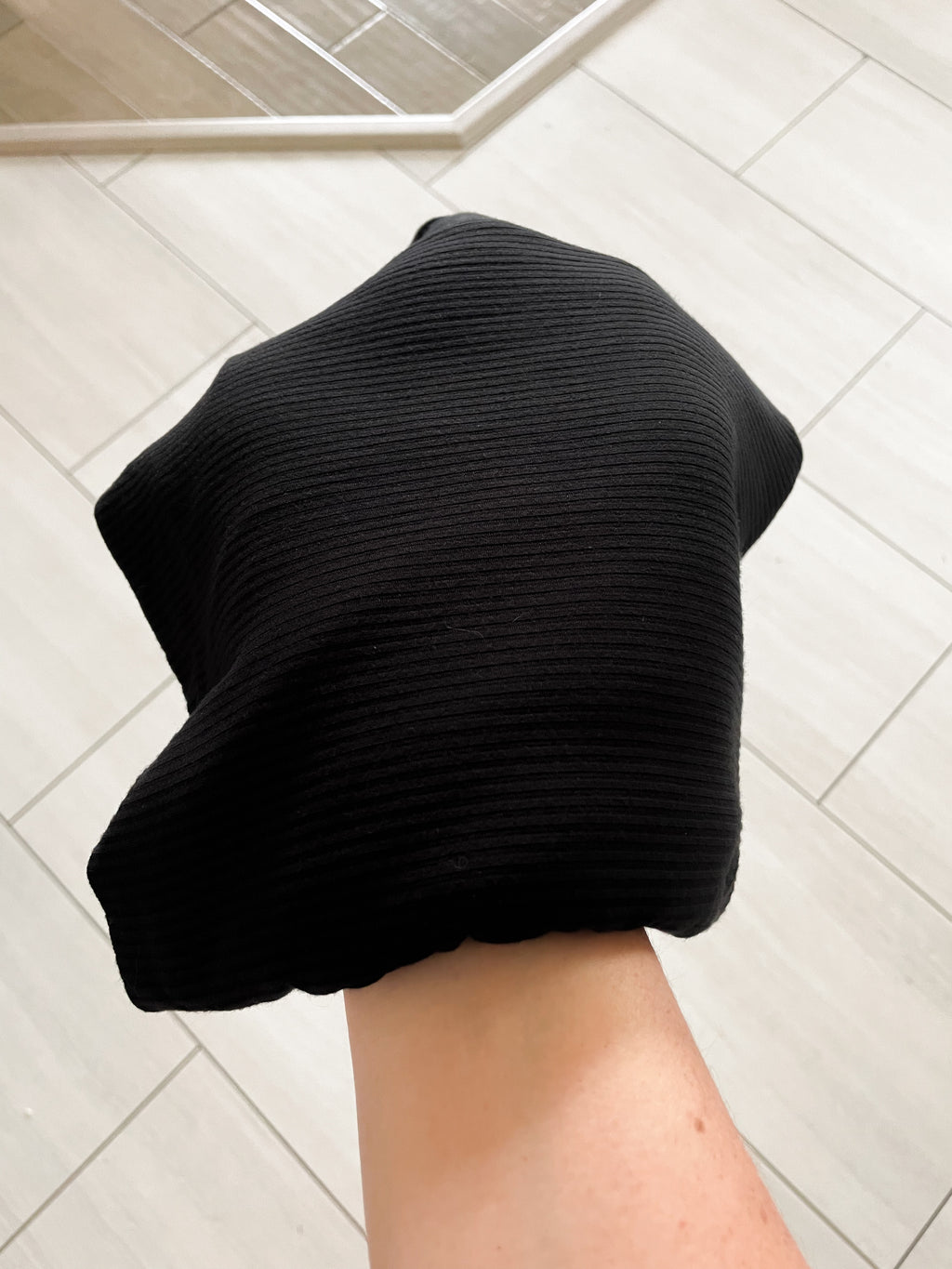 Posh Peanut- swaddle blanket- VGUC - black ribbed bamboo