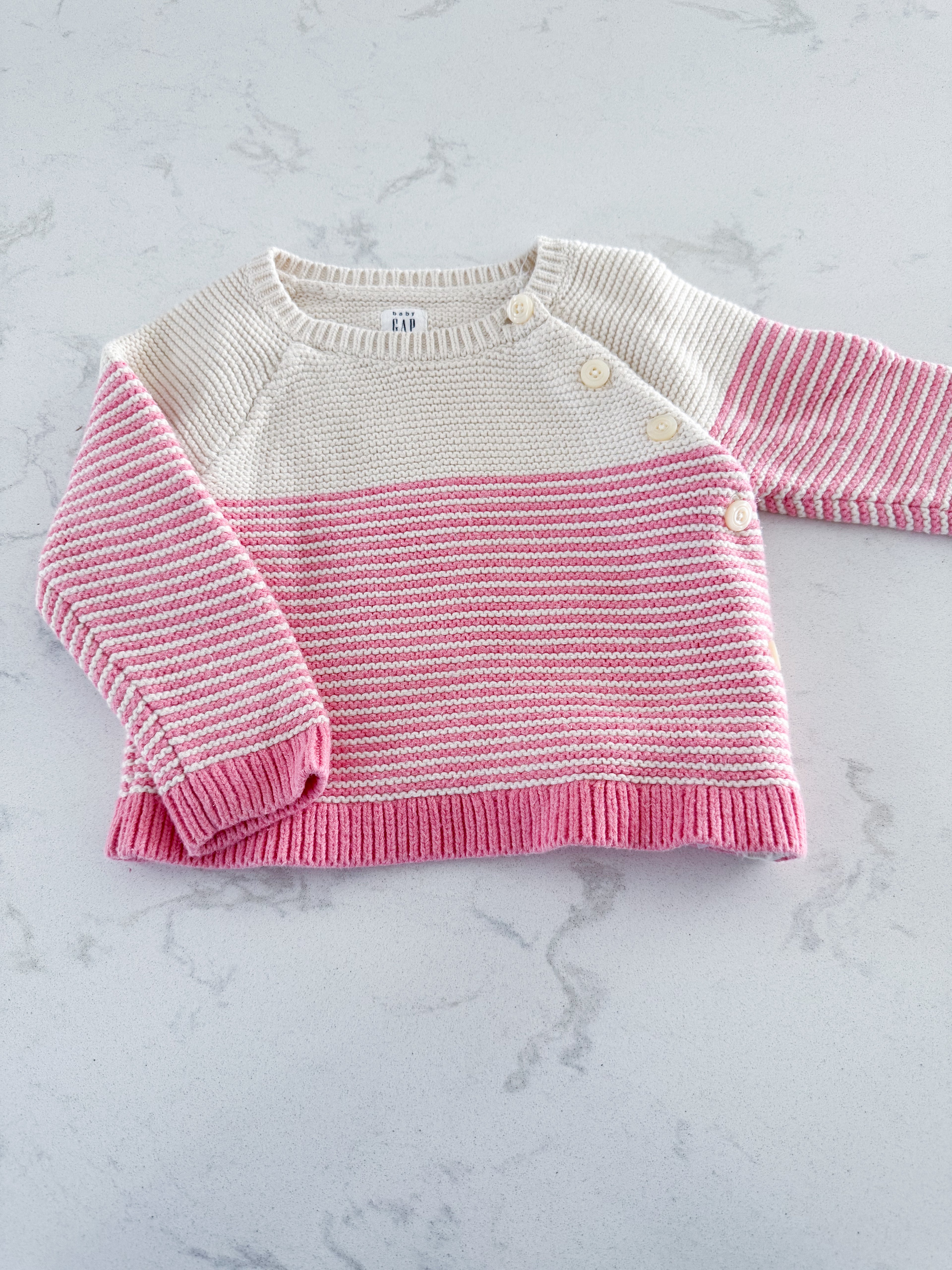Gap- 6-12m- VGUC- white and pink striped knit sweater