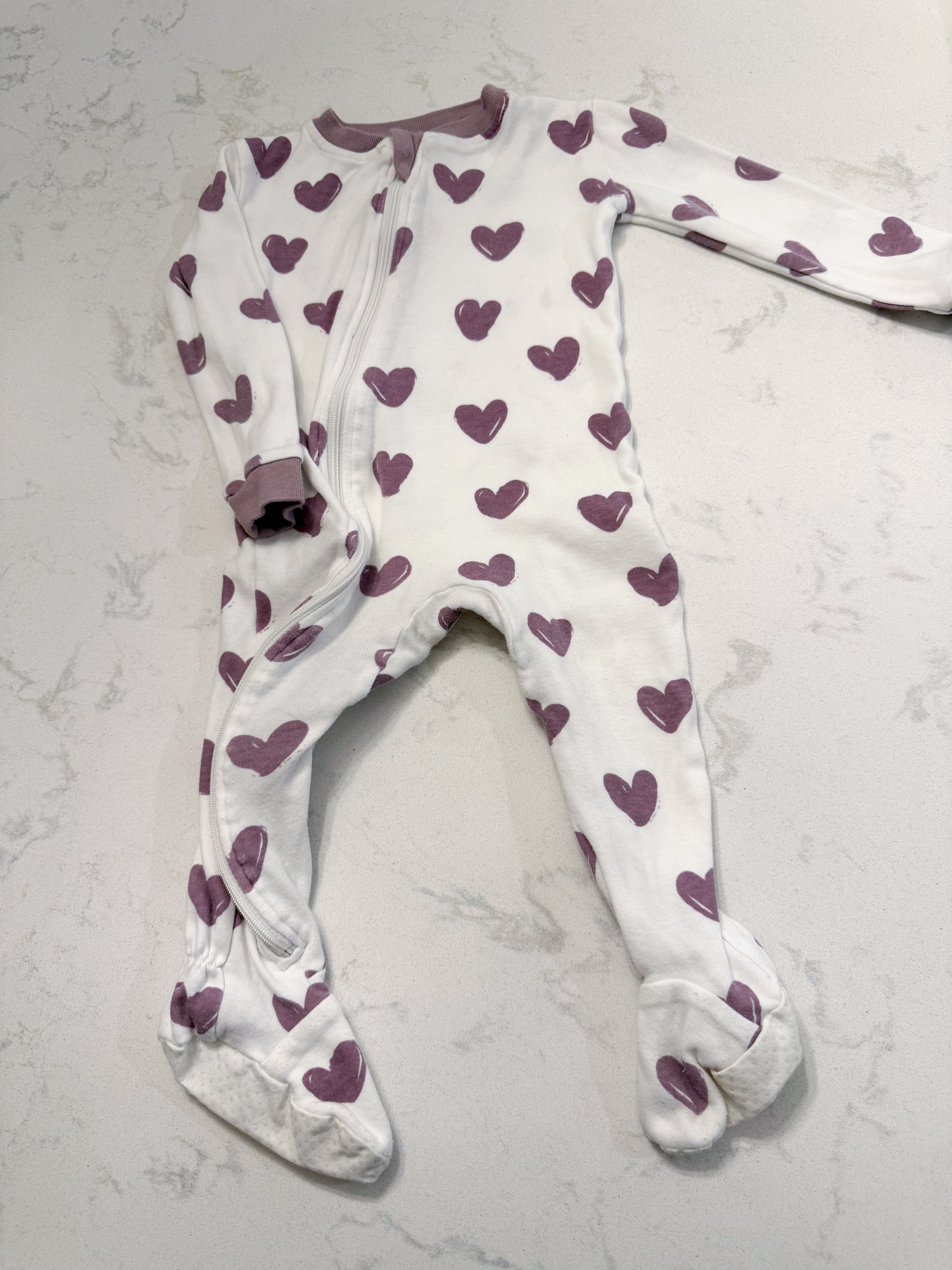 Zippy Jamz- 9-12m- PLAY- white footie pajamas with purple hearts
