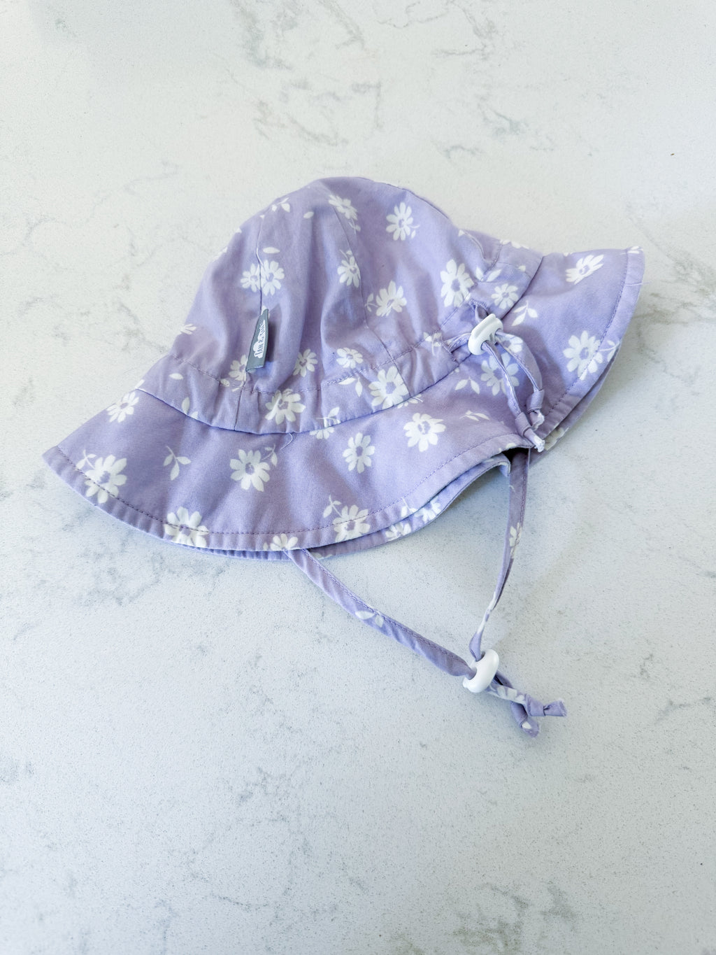 Jan and Jul- S (0-6m)- VGUC- light purple sun hat with white florals