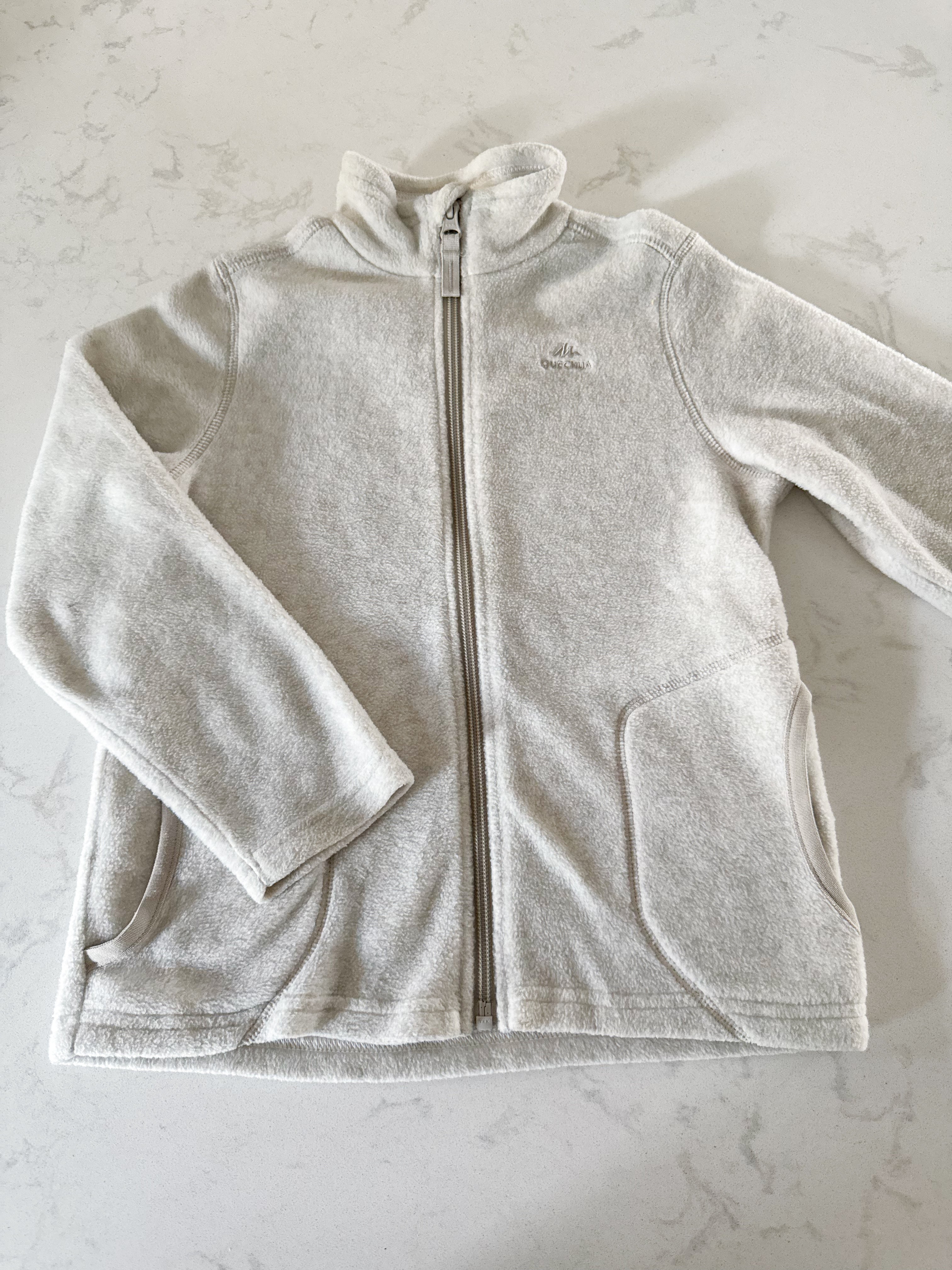 Quechua- 5-6Y- VGUC- beige fleece zip up