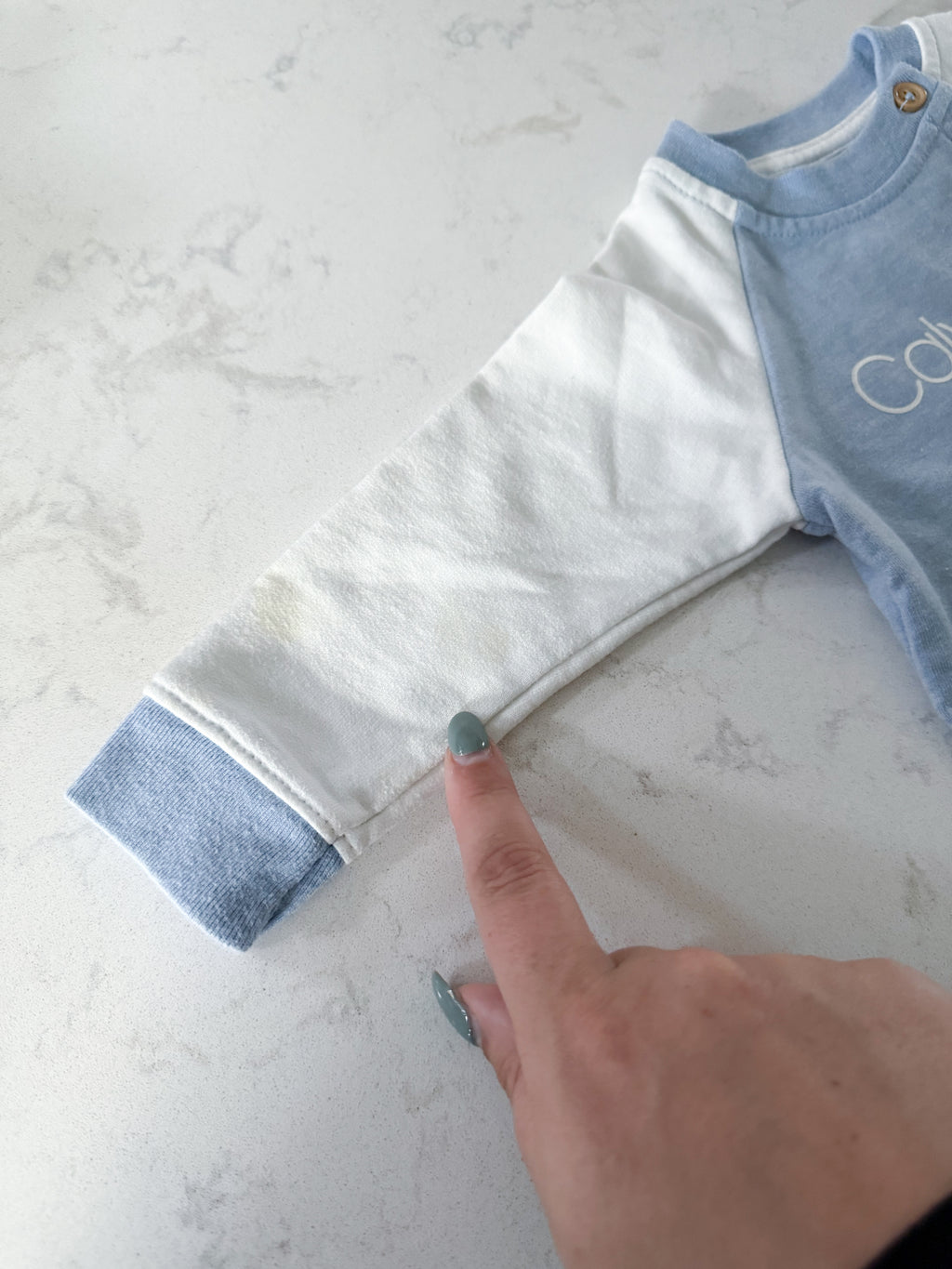 Calvin Klein- 3-6m- PLAY- blue and white sweat set