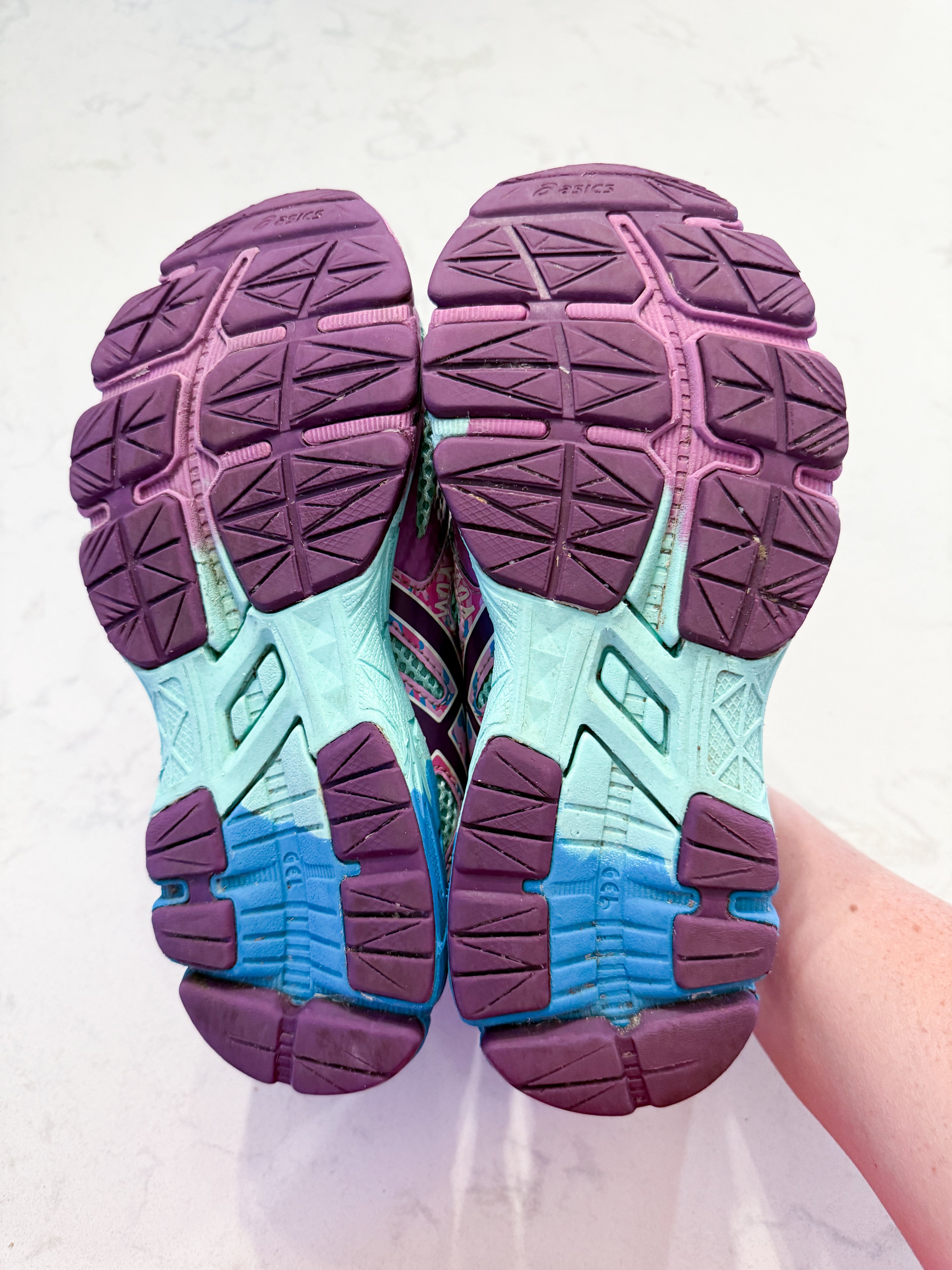Asics- 4Y- GUC- purple and blue running shoes