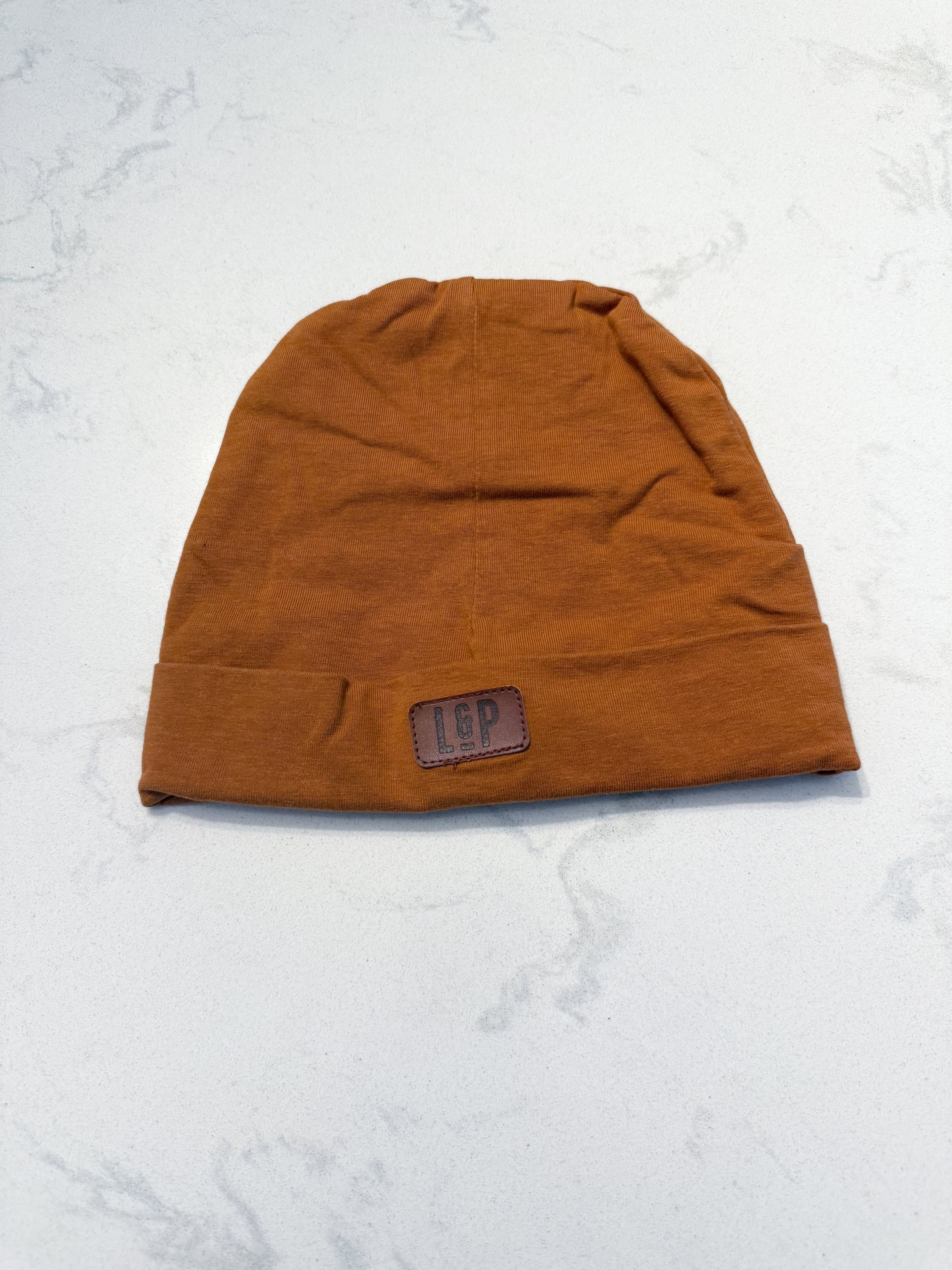 L&P Apparel- 5-8m- VGUC- thin burnt orange beanie