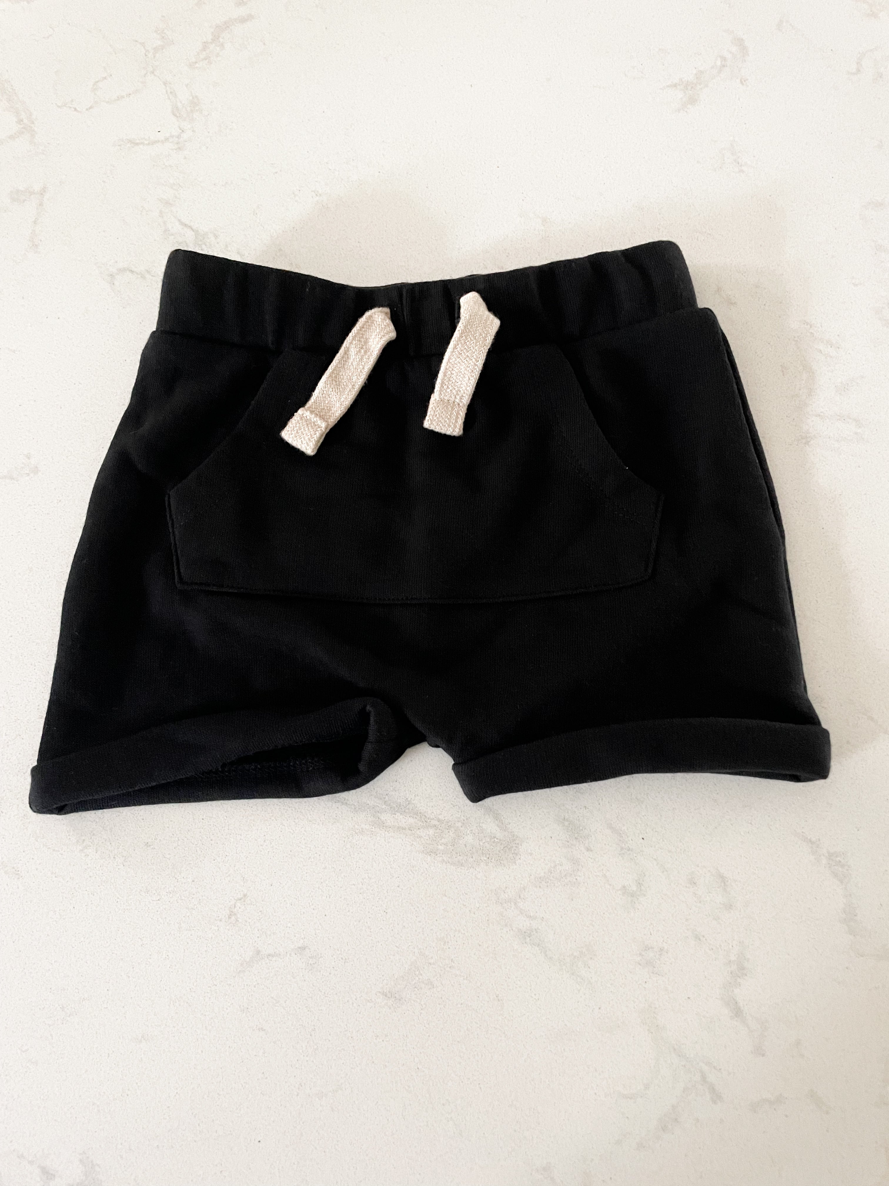 No brand-6-12m-EUC- black slouchy shorts
