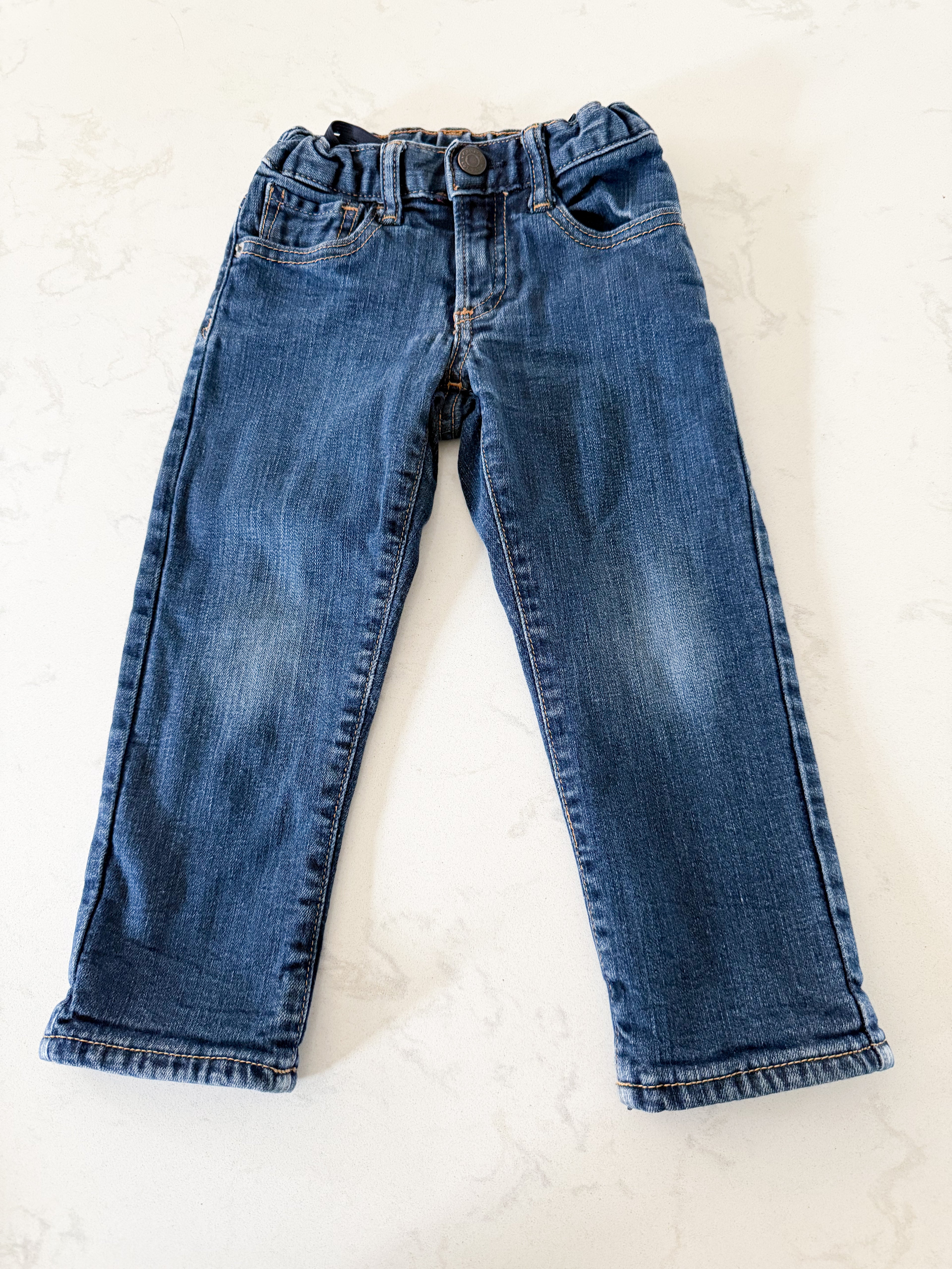 Gap- 2T- VGUC- straight leg lined jeans black and red checkered