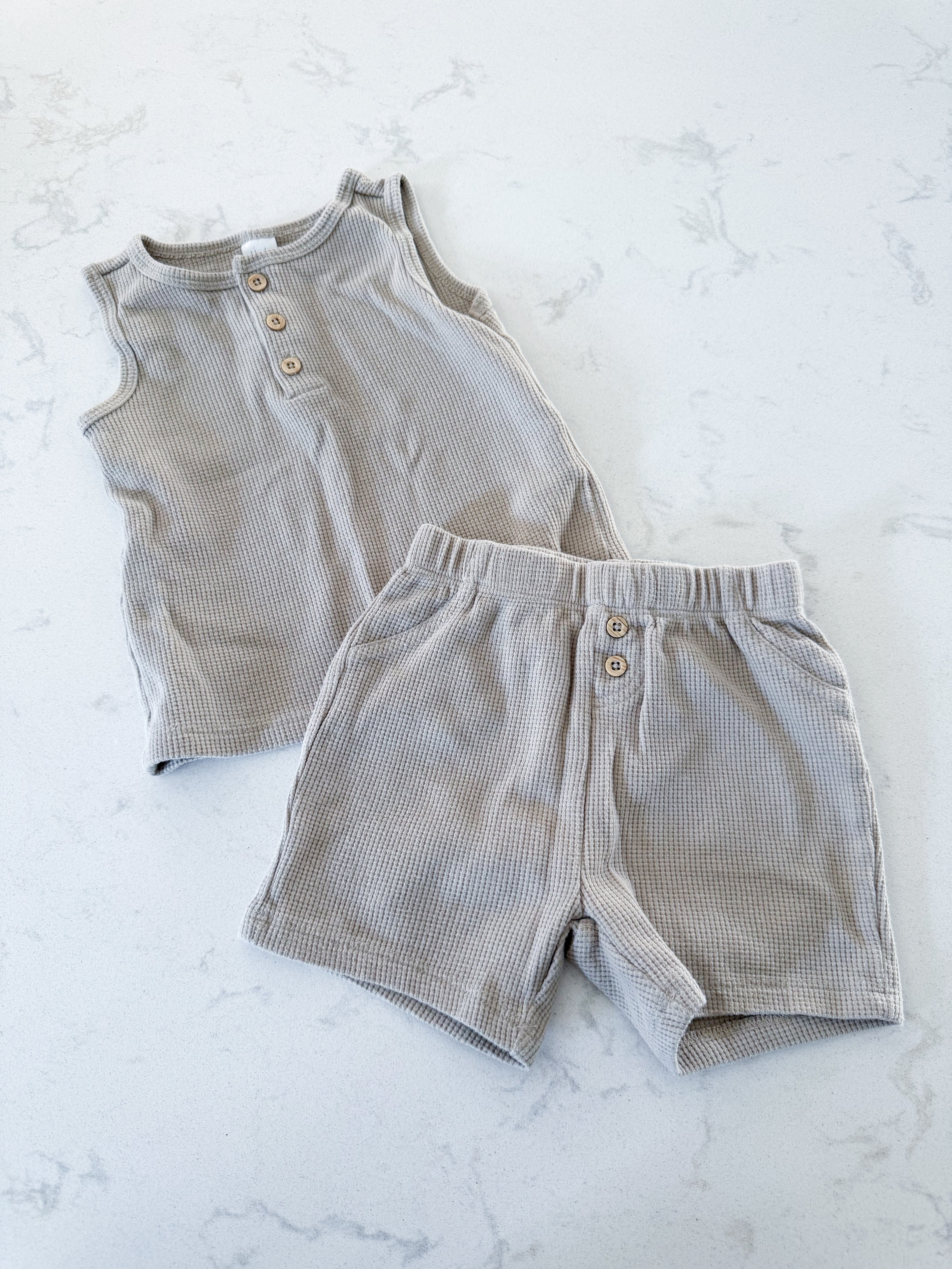 PL Baby- 12m- VGUC- beige waffle knit two piece set with tank and shorts