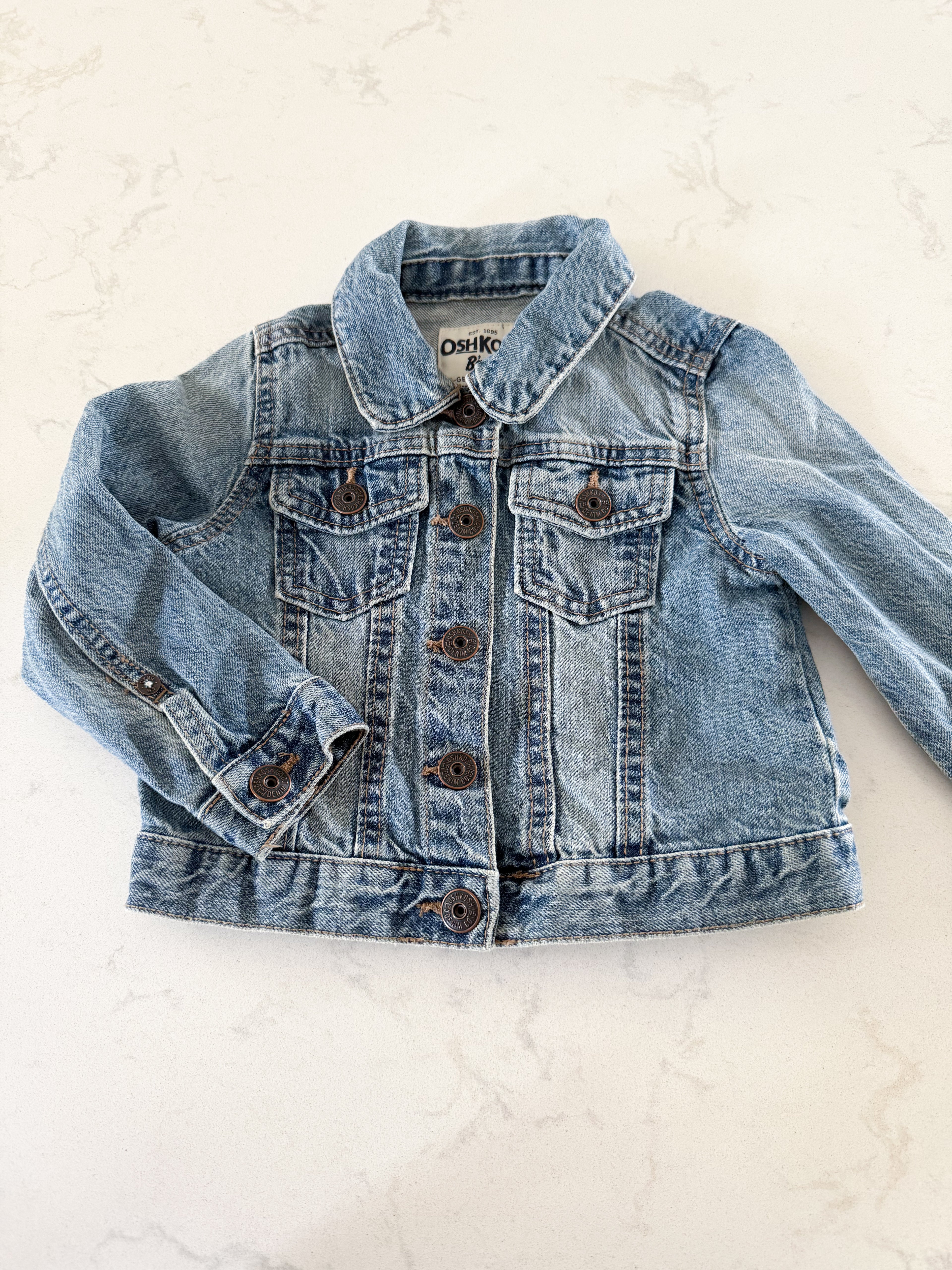 Oshkosh-2T-VGUC- Jean jacket button up