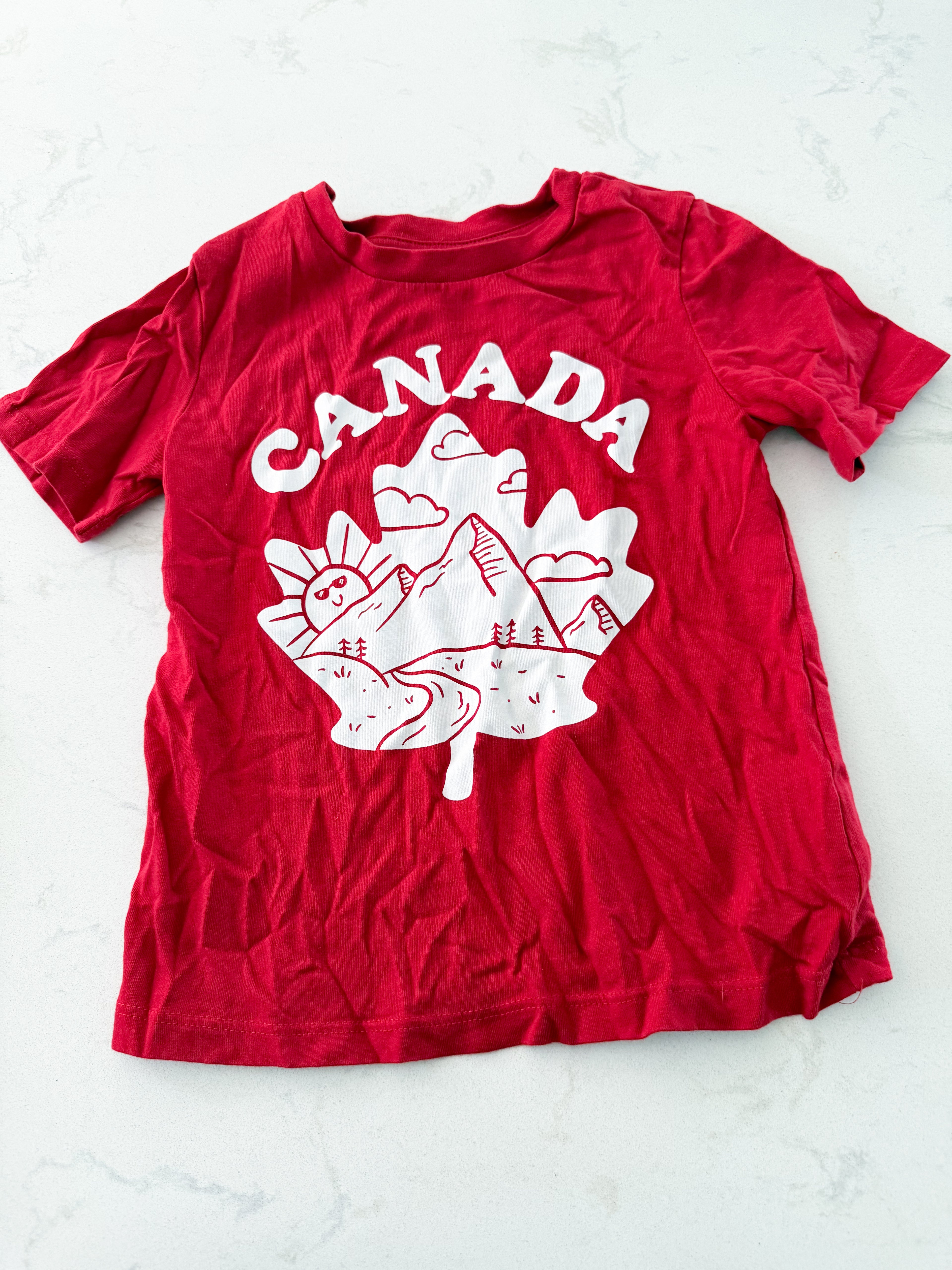 Joe Fresh- 5T- VGUC- red t shirt with Canada graphic