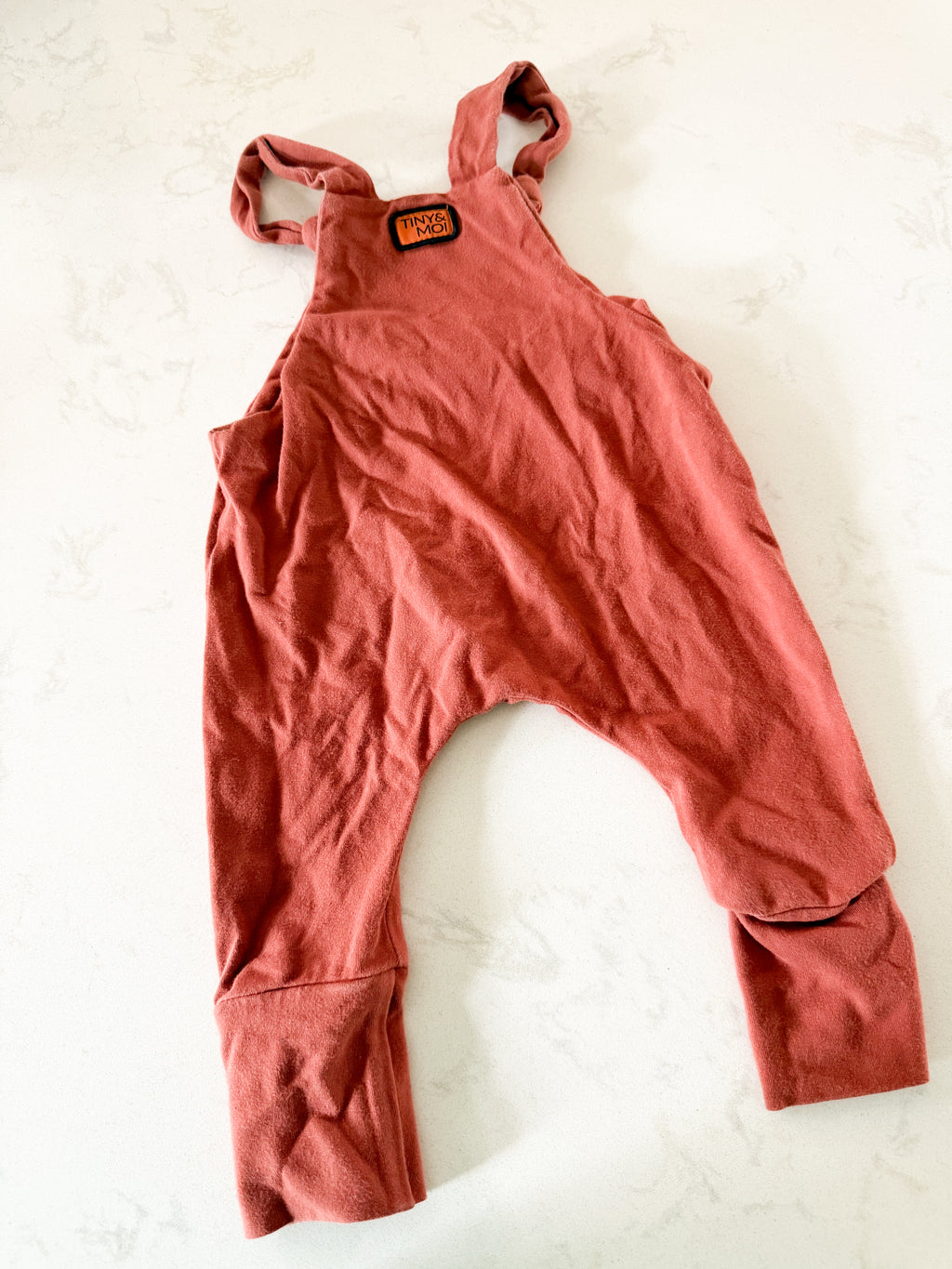 Tiny et Moi- 0-12m- GUC- rust coloured cloth overalls
