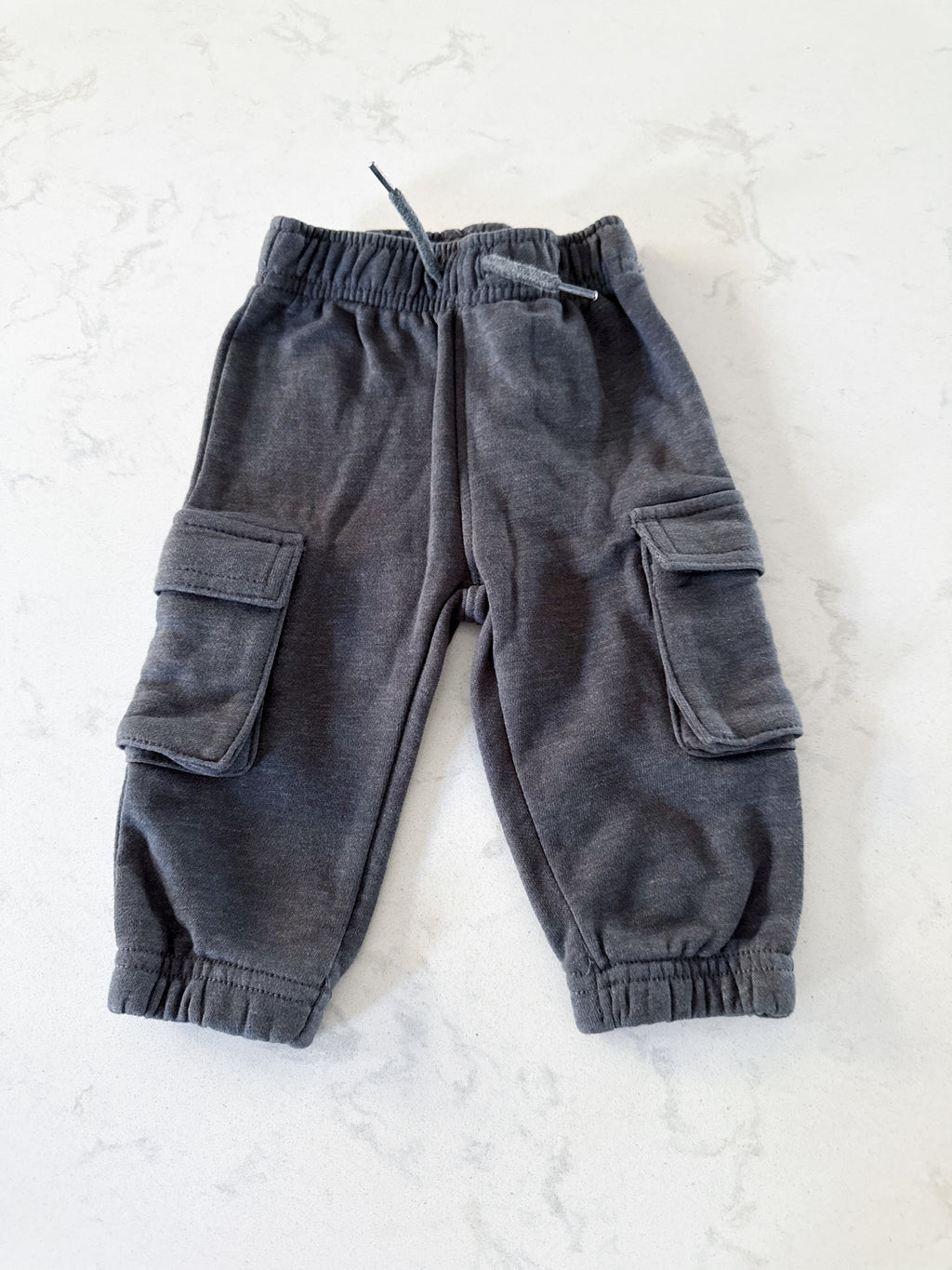 George- 3-6m- VGUC- dark grey cargo sweats