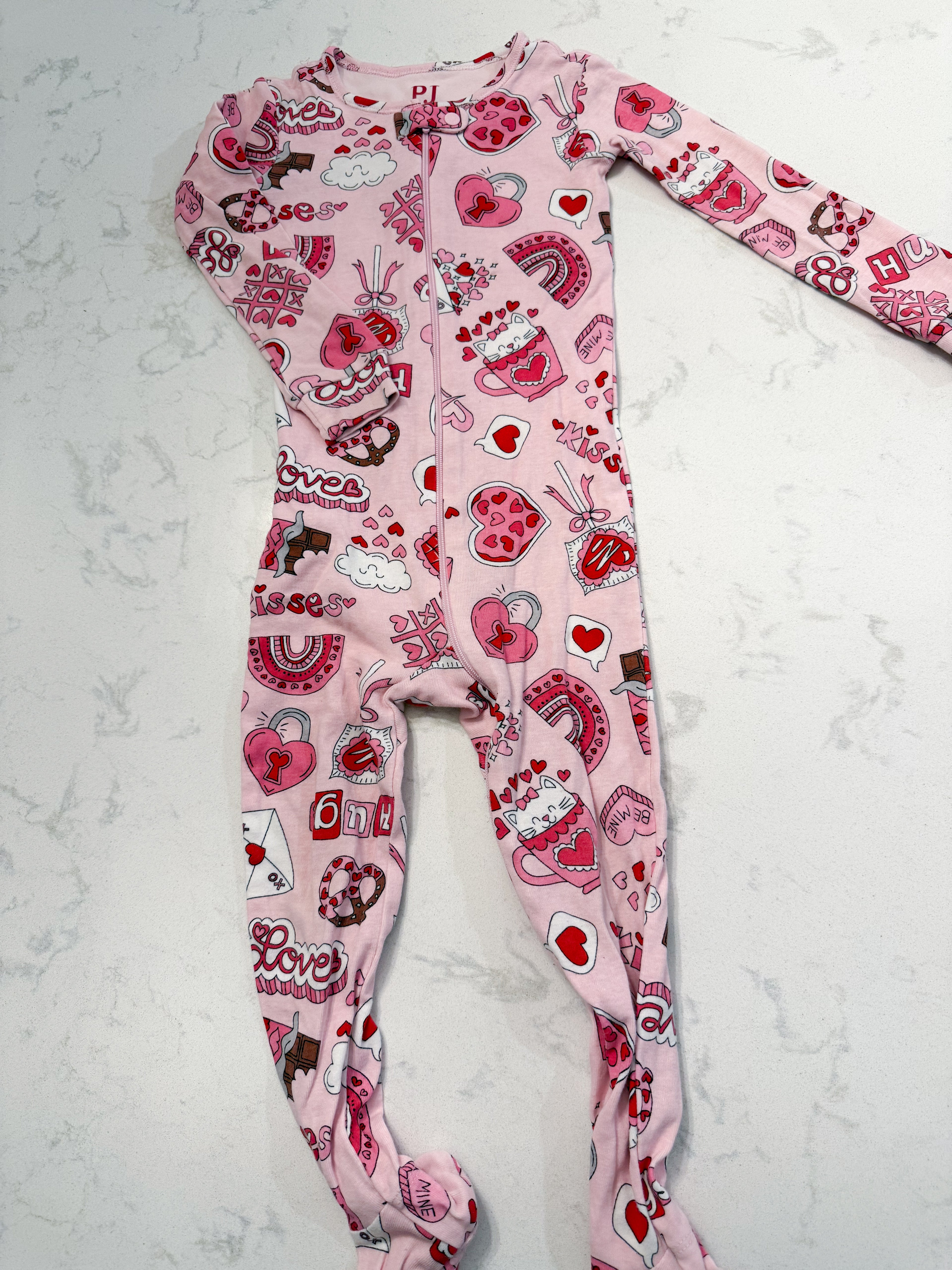 The Children’s Place- 2T- GUC- pink valentines footie pajamas with chocolates