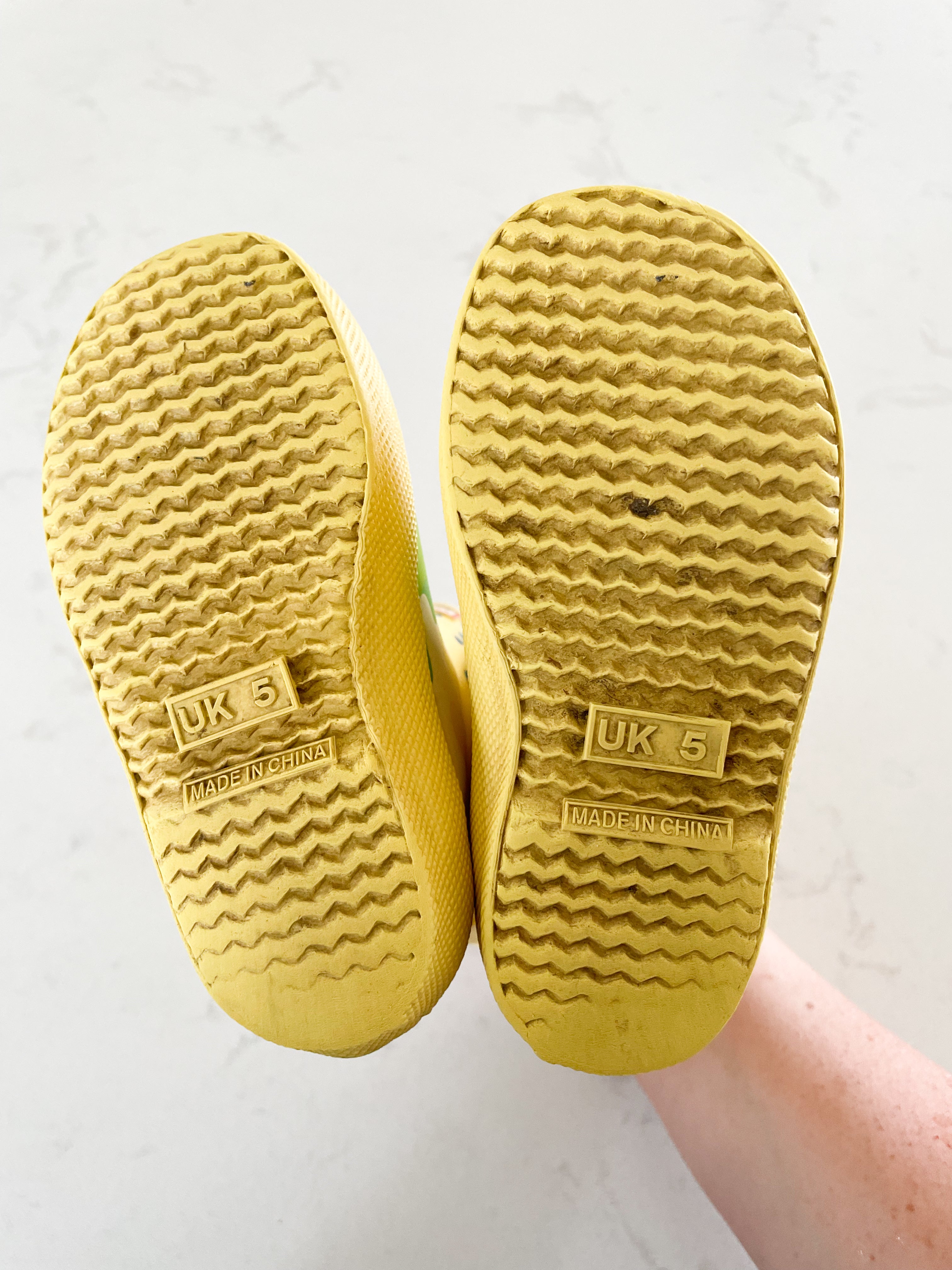 Hunter- 6C- GUC- yellow Peppa Pig rain boots