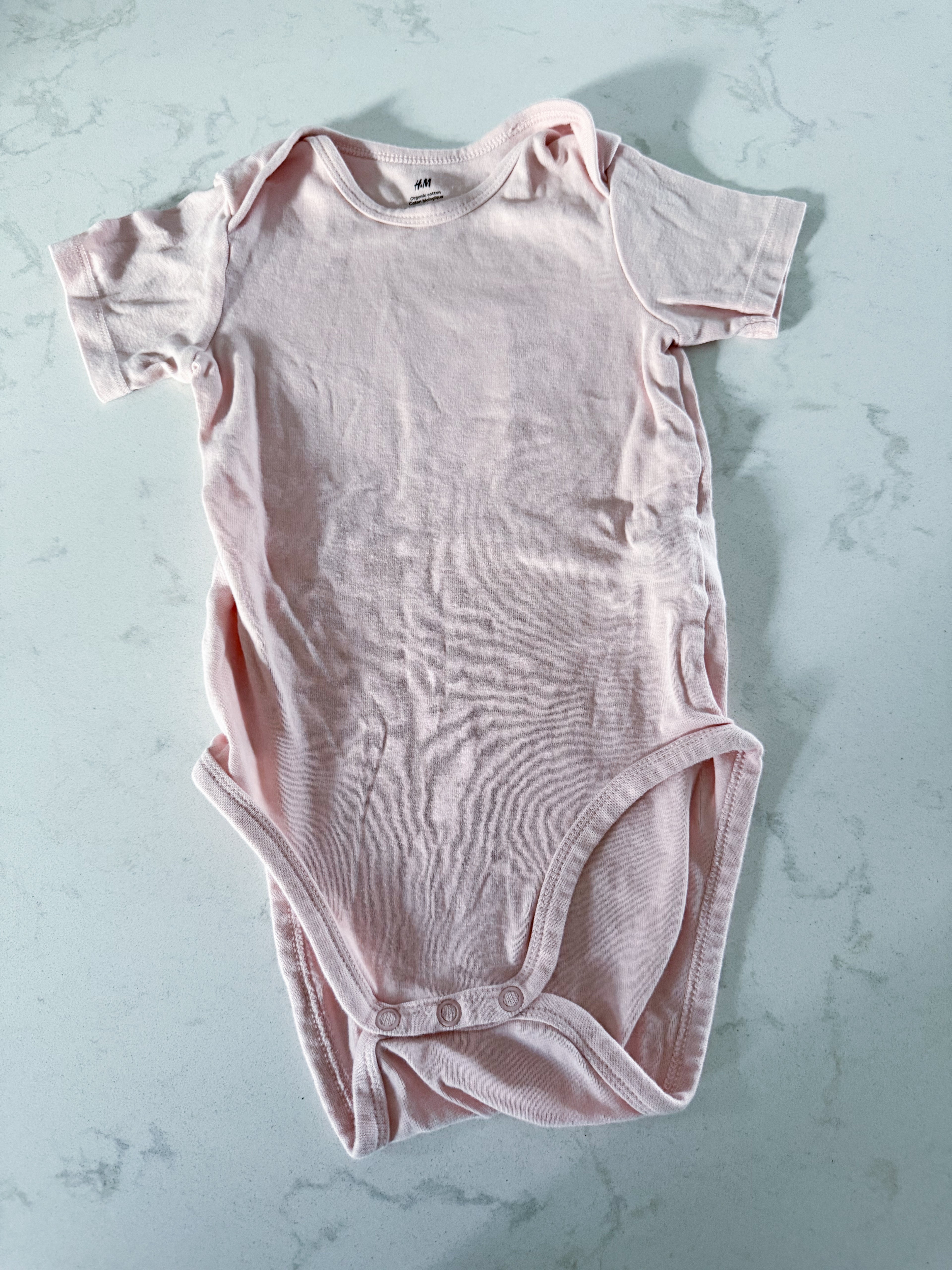 H&M- 18m- VGUC- short sleeve cotton bodysuit