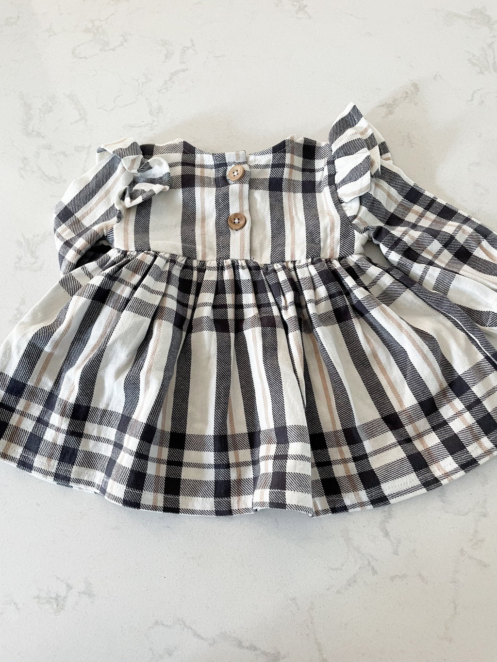 Rise Little Earthling-0-3m (fits big)- BNWT- cream black and beige plaid dress