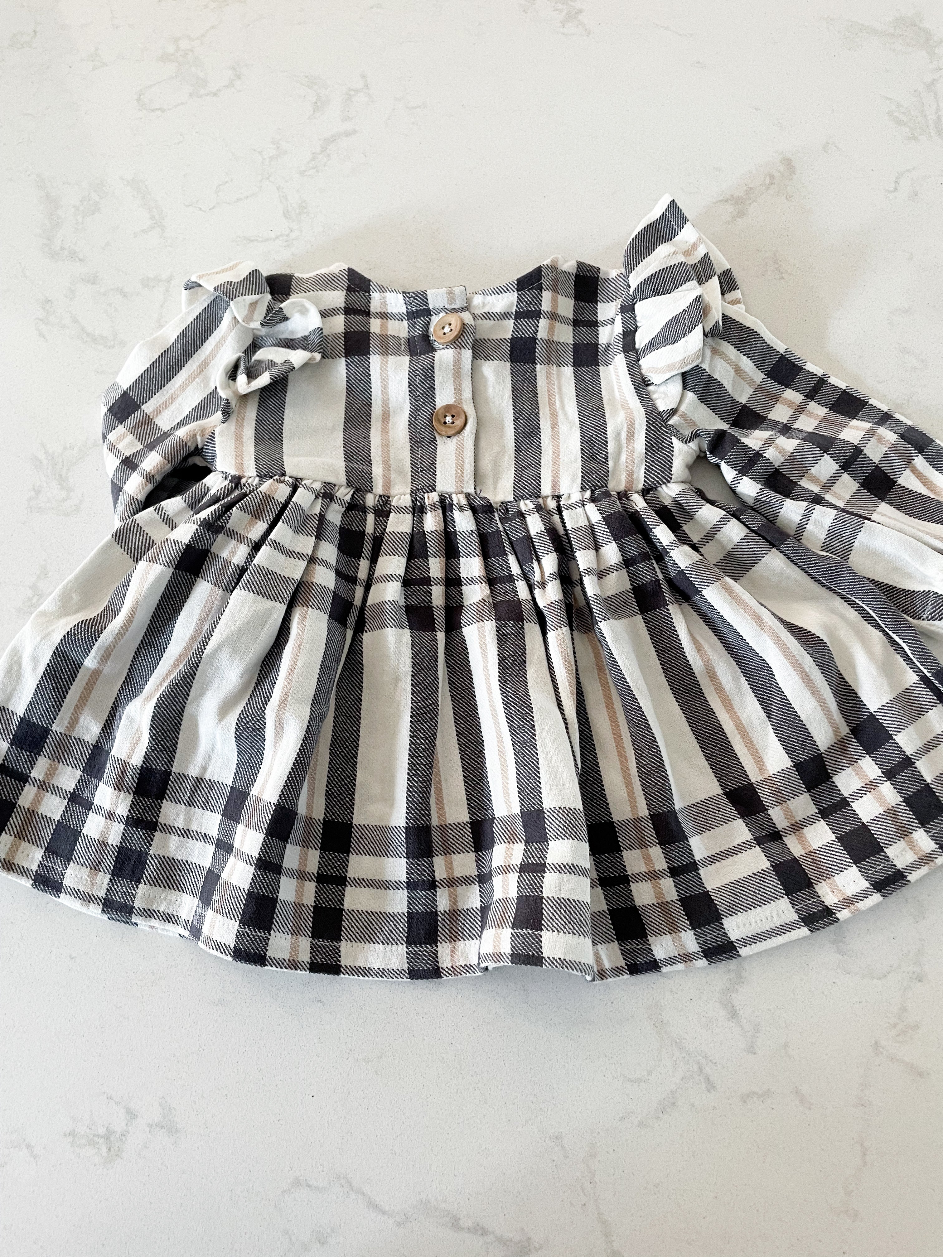 Rise Little Earthling-0-3m (fits big)- BNWT- cream black and beige plaid dress