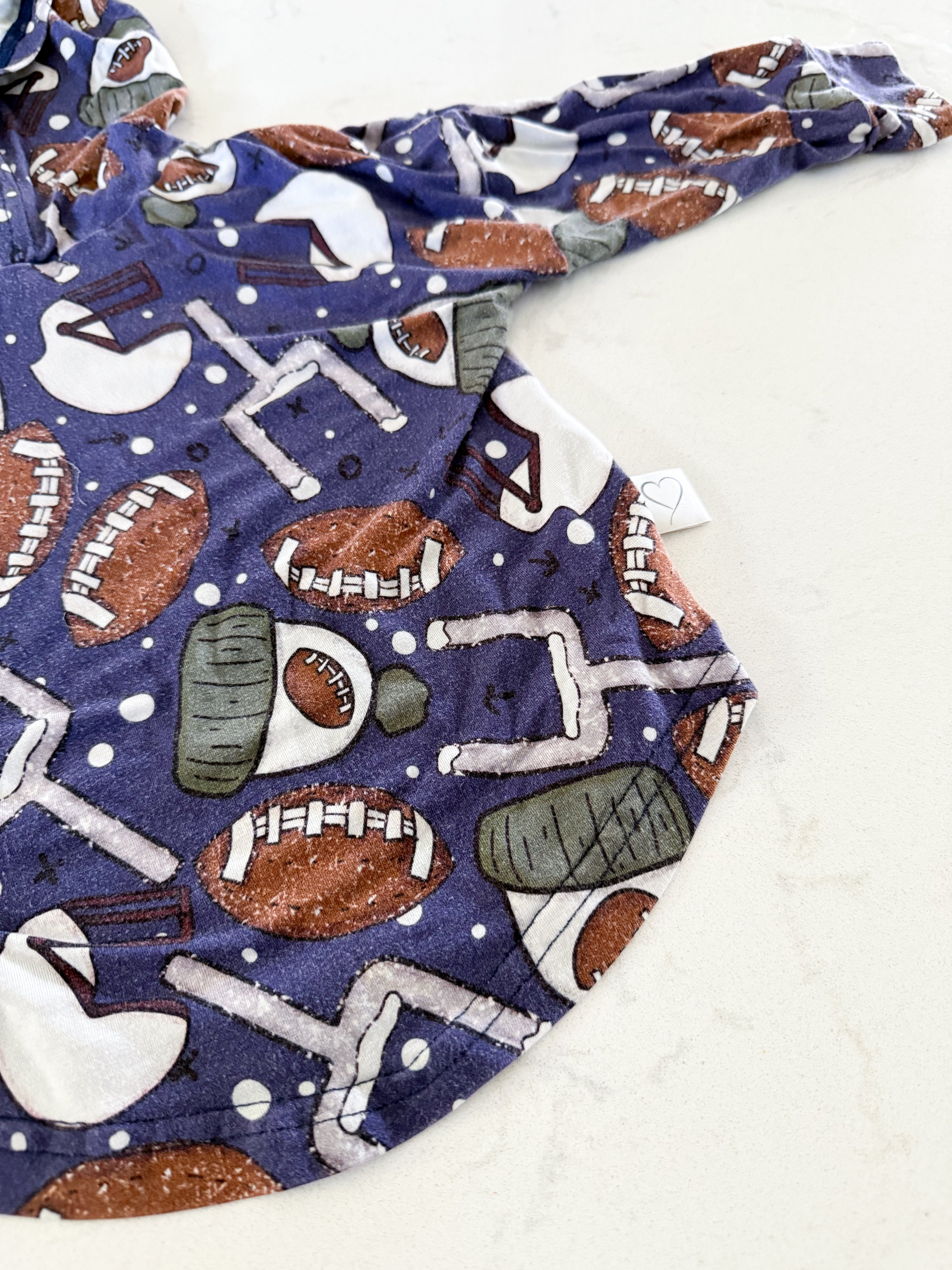 Vi and Jax-6-12m-GUC- purple thin bamboo hoodie with footballs