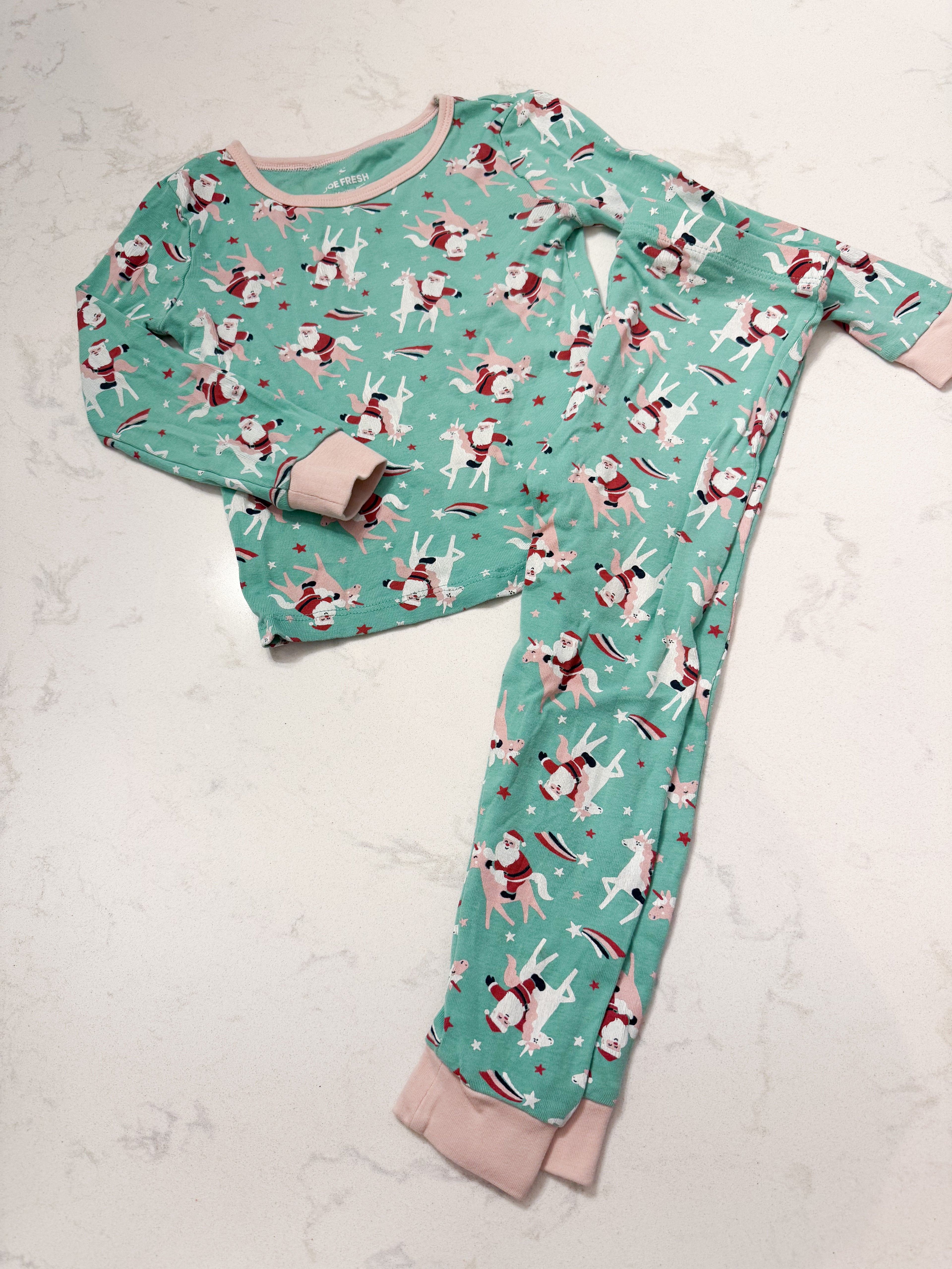 Joe Fresh- 4T- GUC- mint green and pink long sleeve jammies with Santa on unicorns