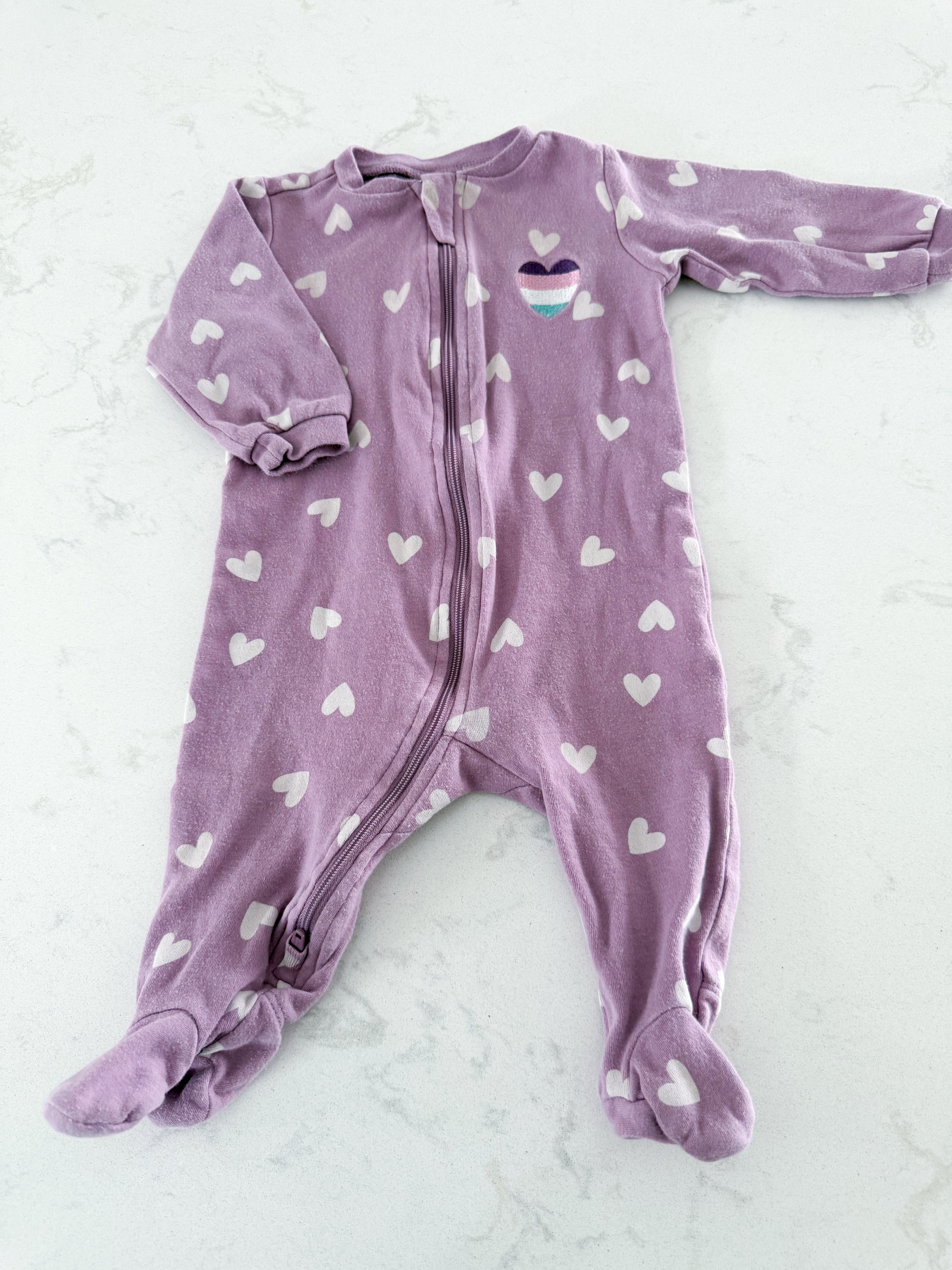 Pekkle- 6m- PLAY- purple footie jammies with hearts
